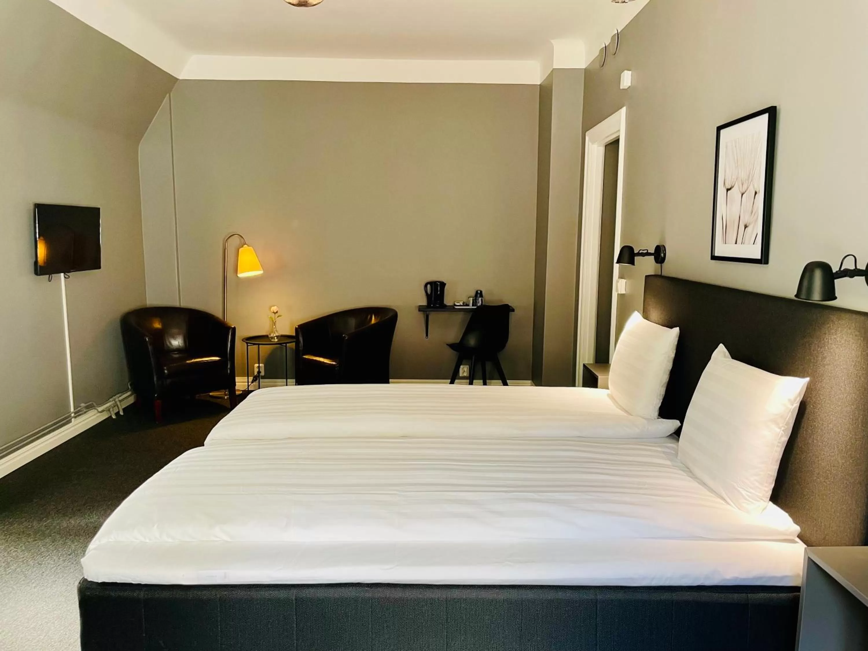 Deluxe Double Room in Birka Hotel