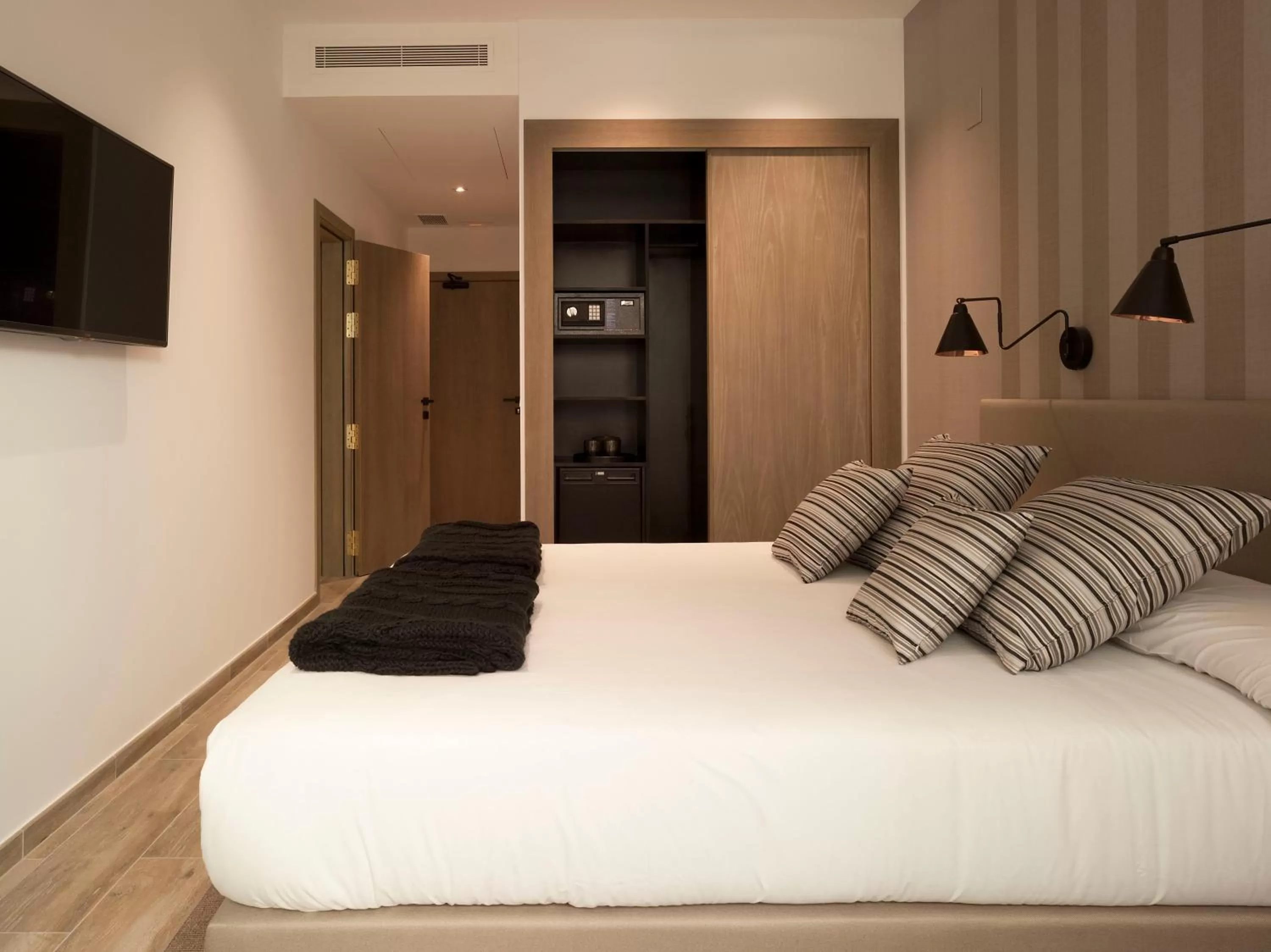 Budget Double or Twin Room in Hotel Boutique Balandret