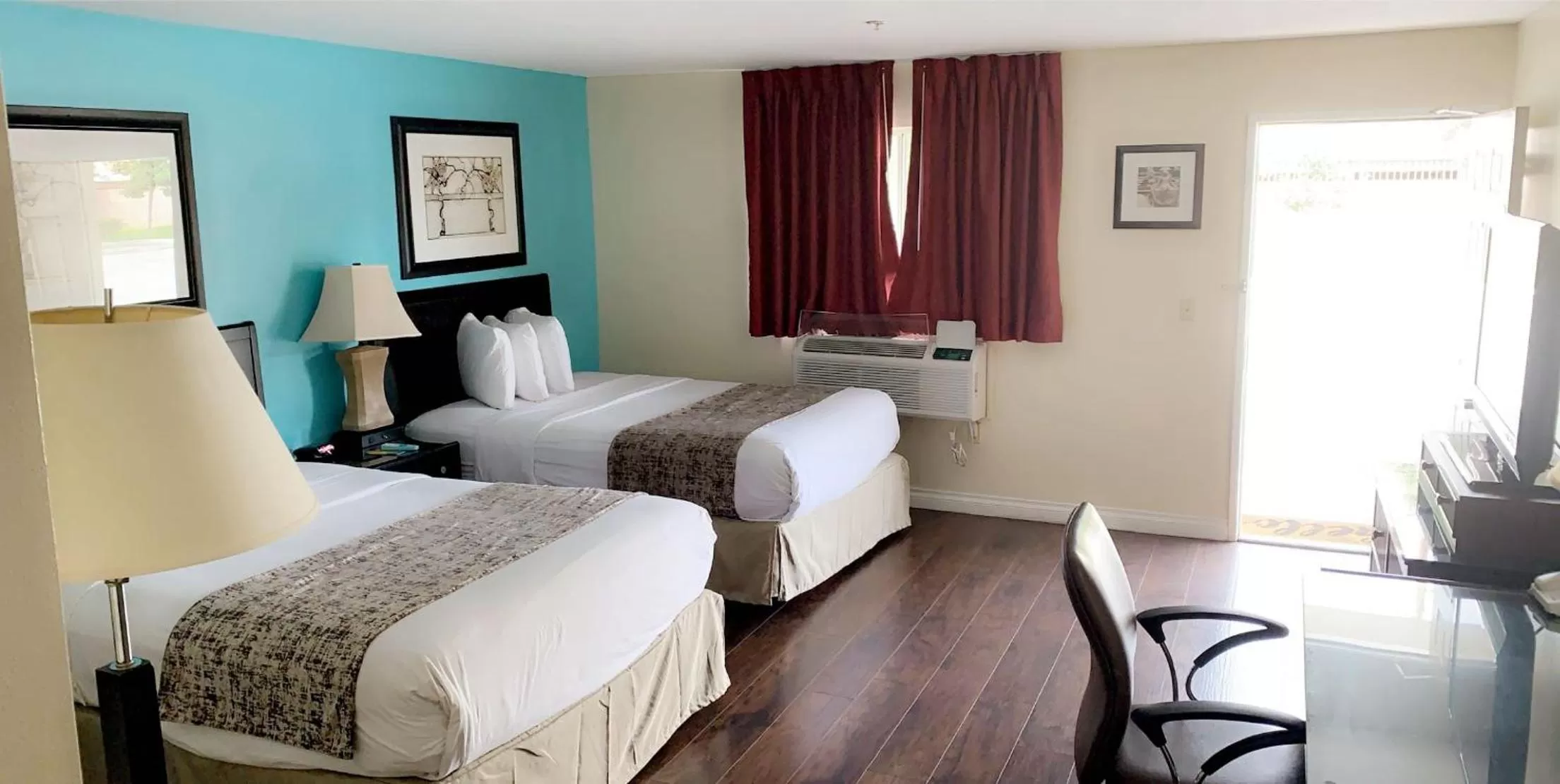 Superior Queen Room with Two Queen Beds - Non-Smoking in Howard Johnson by Wyndham Buena Park