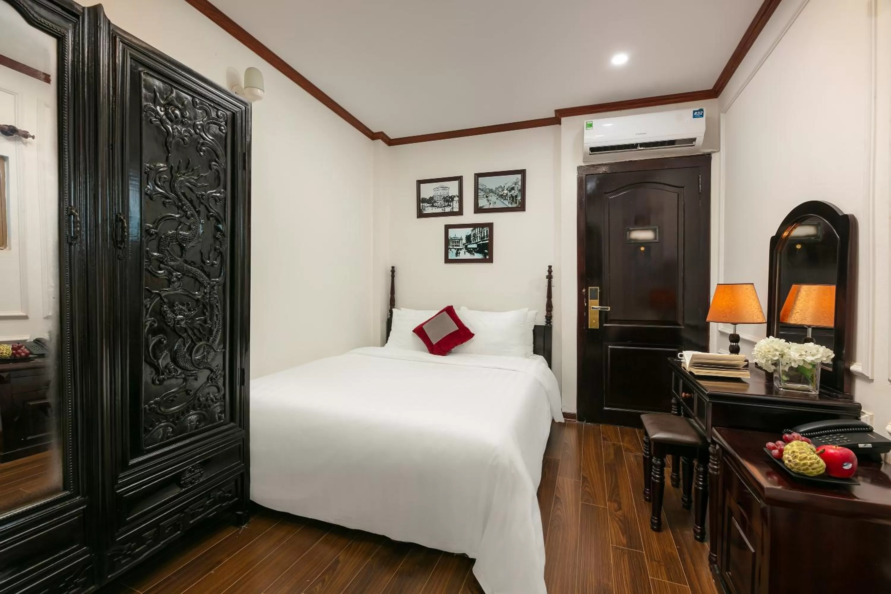 Superior Double Room in Silk Castle Hotel & Spa - Hanoi Old quarter
