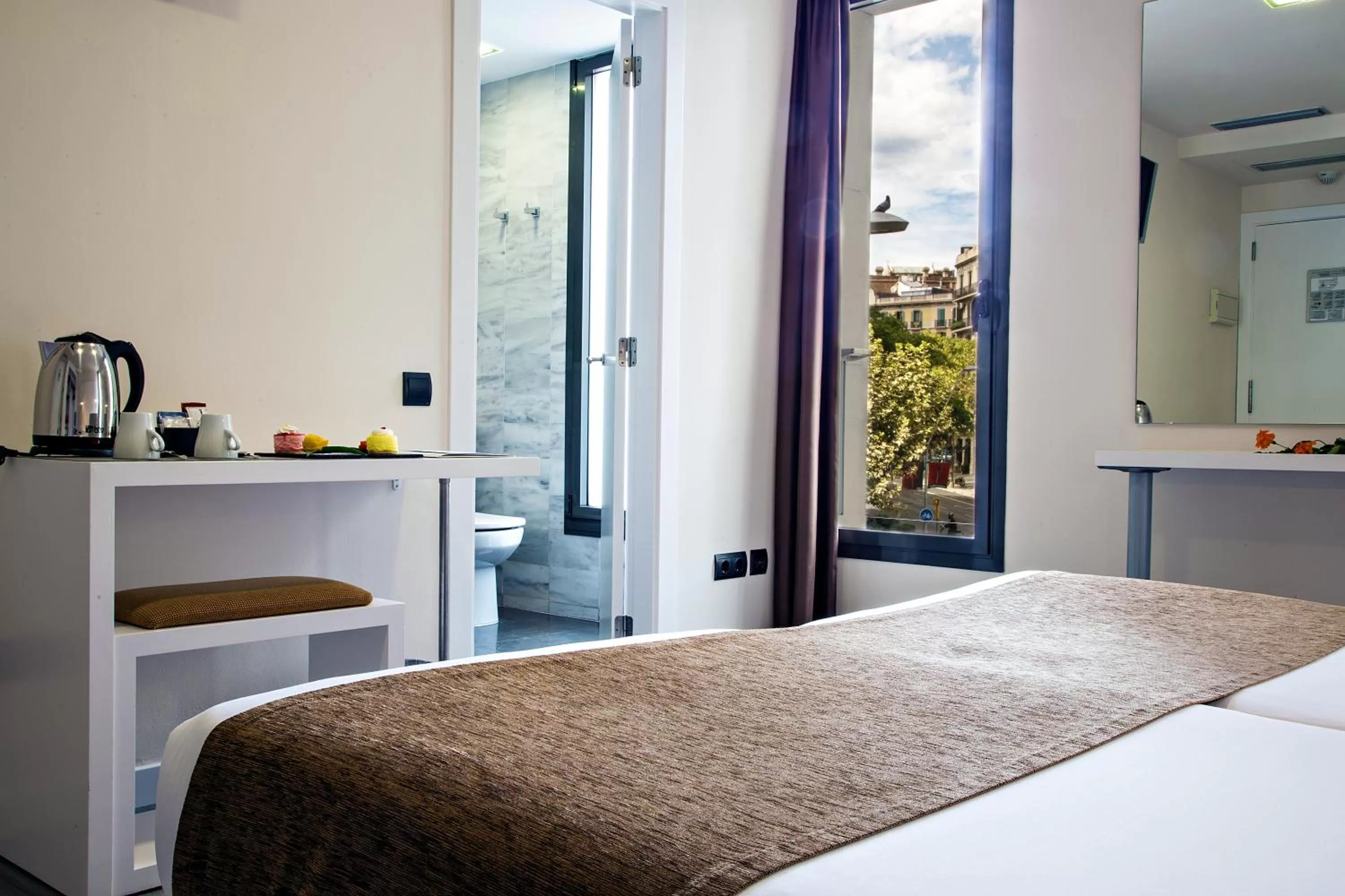 Twin Room in BCN Urbaness Hotels Del Comte