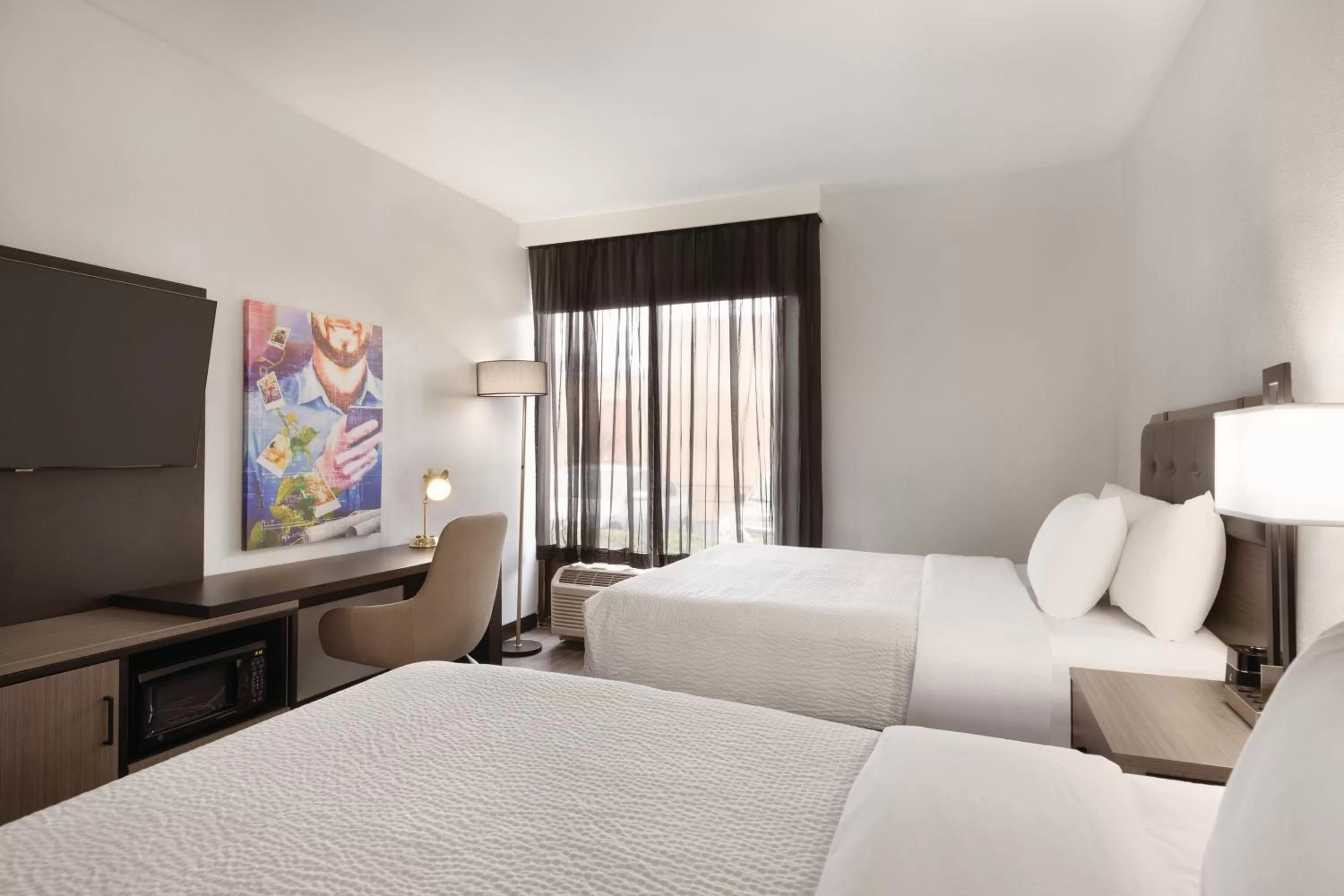 Queen Room with Two Queen Beds and Bath Tub - Mobility Accessible/Non-Smoking in La Quinta inn & suites by Wyndham Dothan