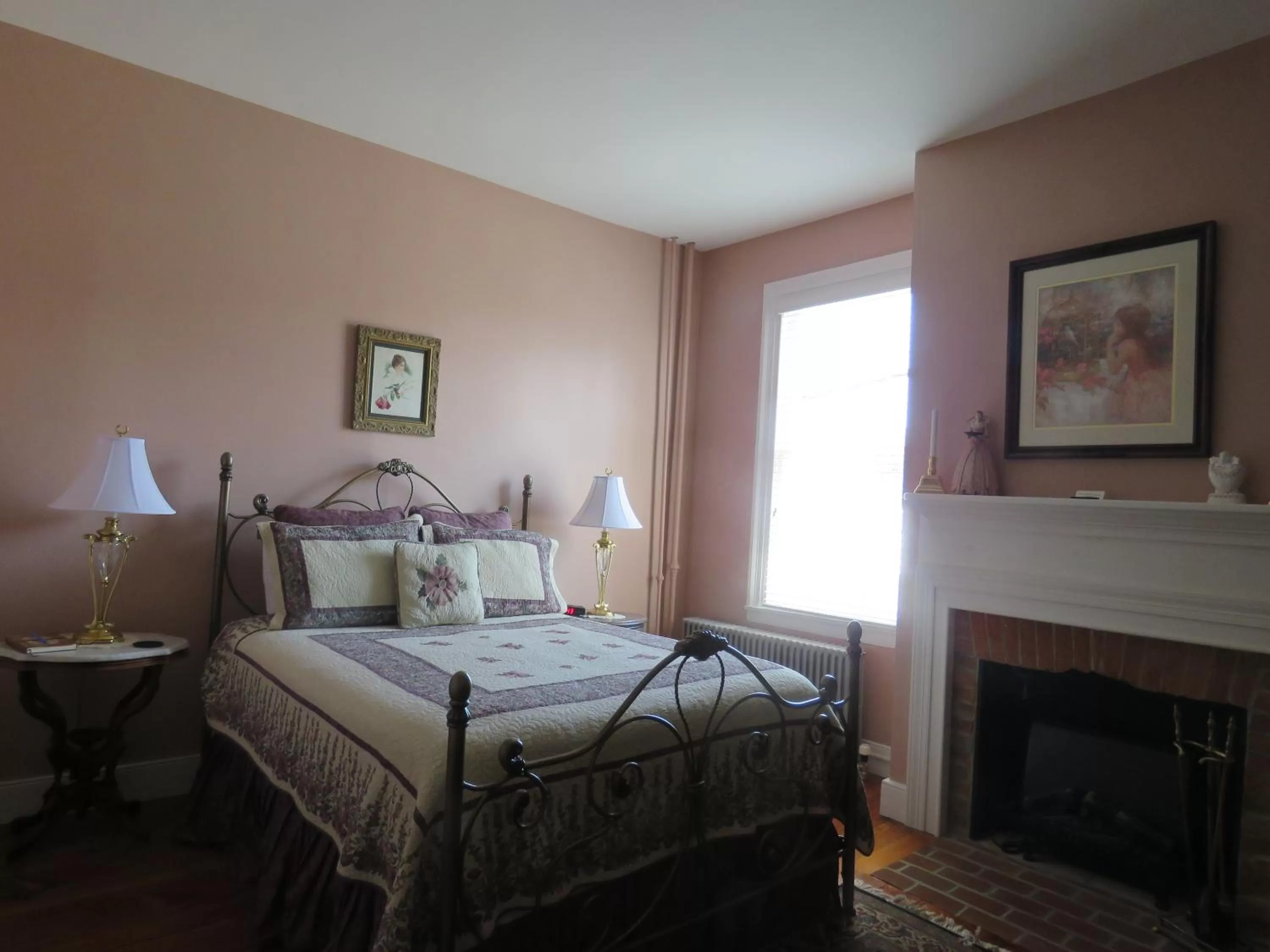 Emily Rose Chamber in The Swope Manor Bed & Breakfast