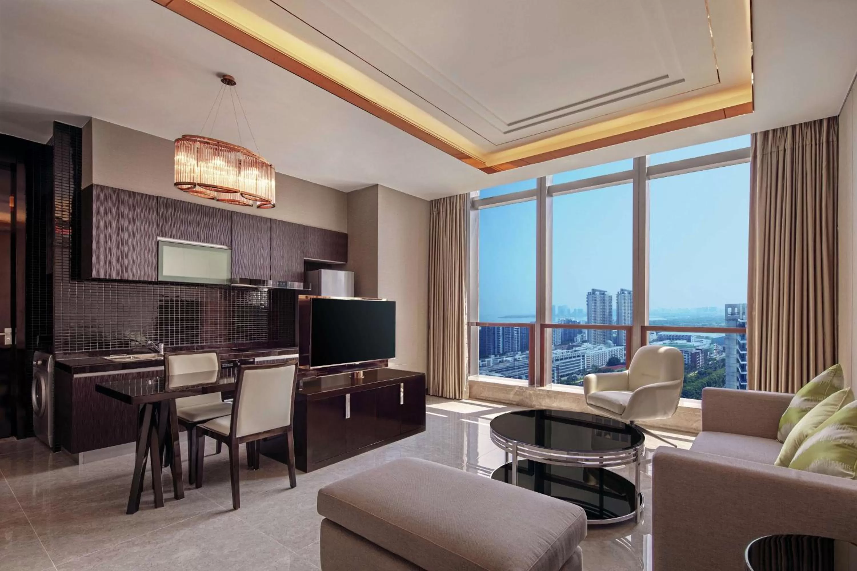 One-Bedroom Apartment with King Bed in Hilton Haikou