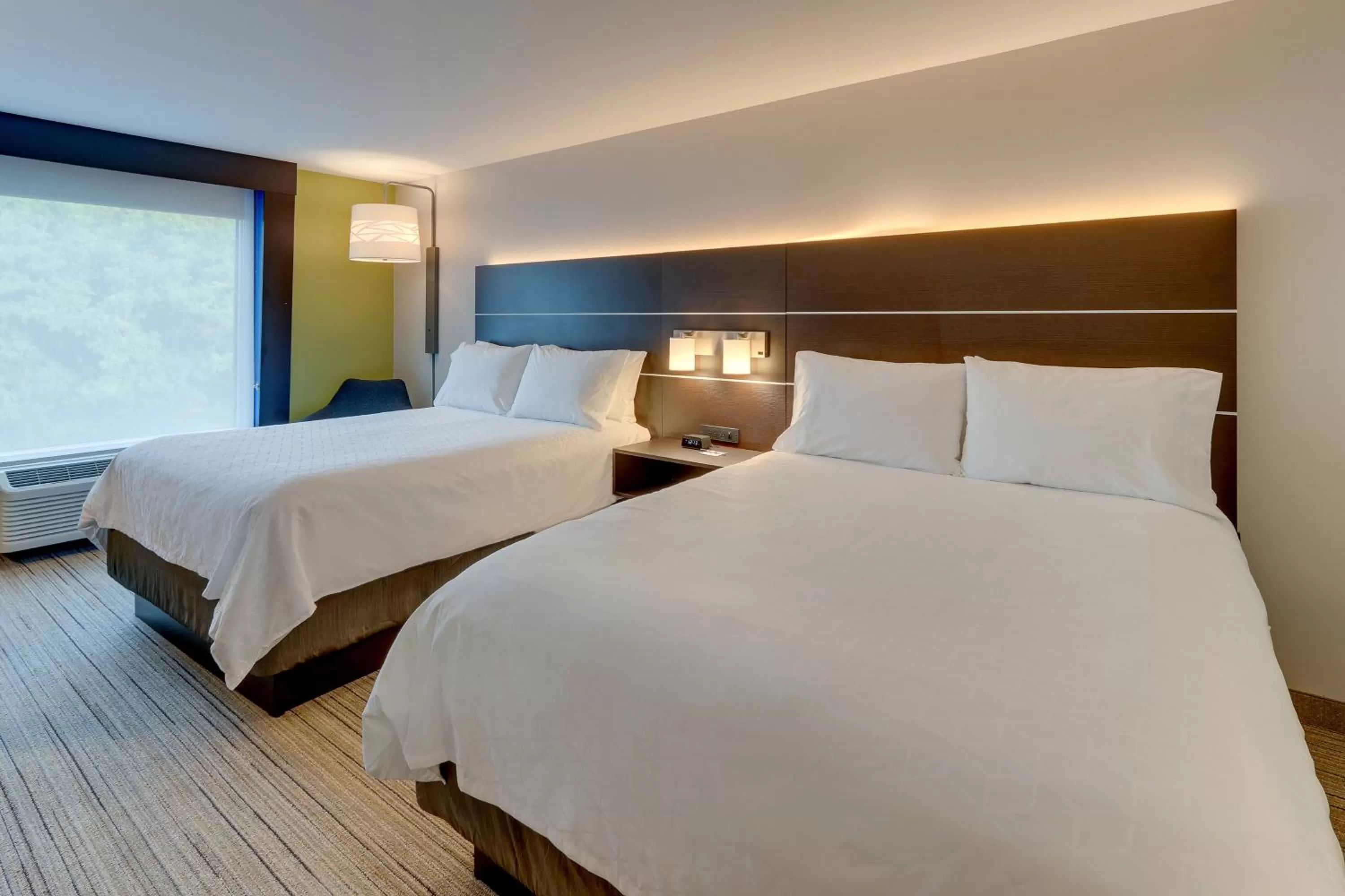 Standard Queen Room with Two Queen Beds - Communication Accessible in Holiday Inn Express Hotel & Suites Corbin by IHG