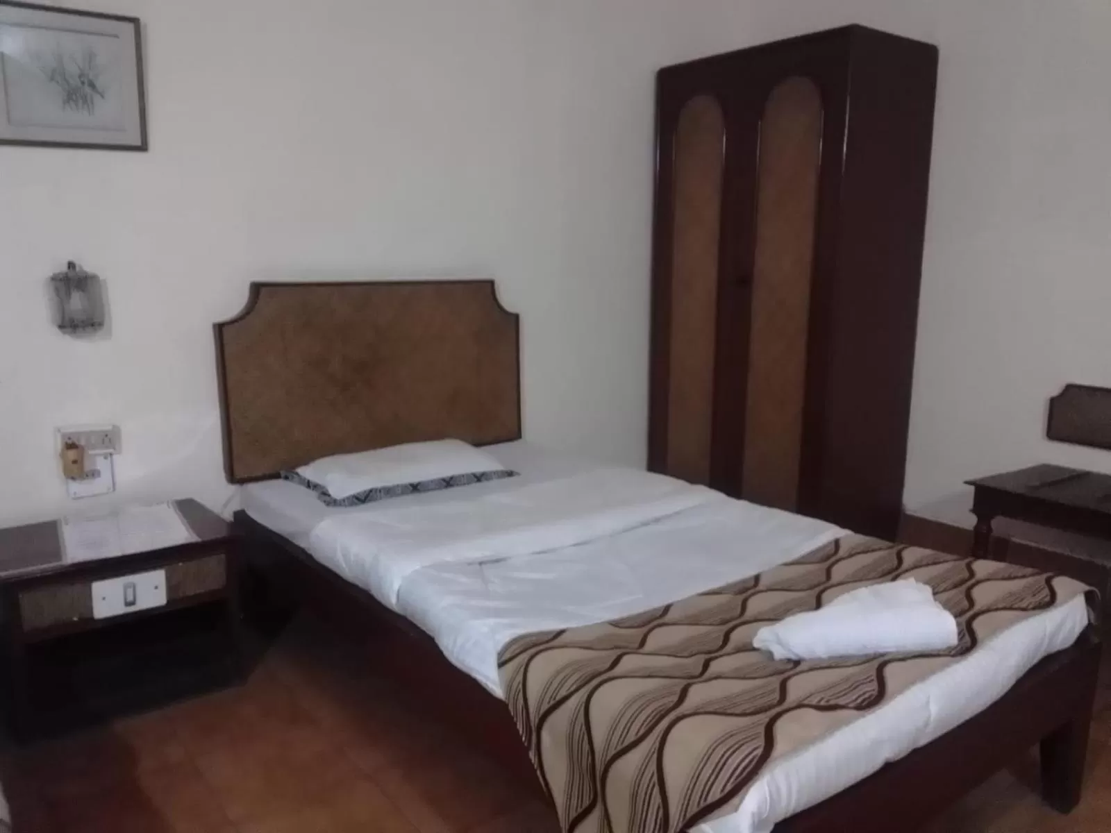 Economy Single Room - single occupancy in Hotel Indsurya