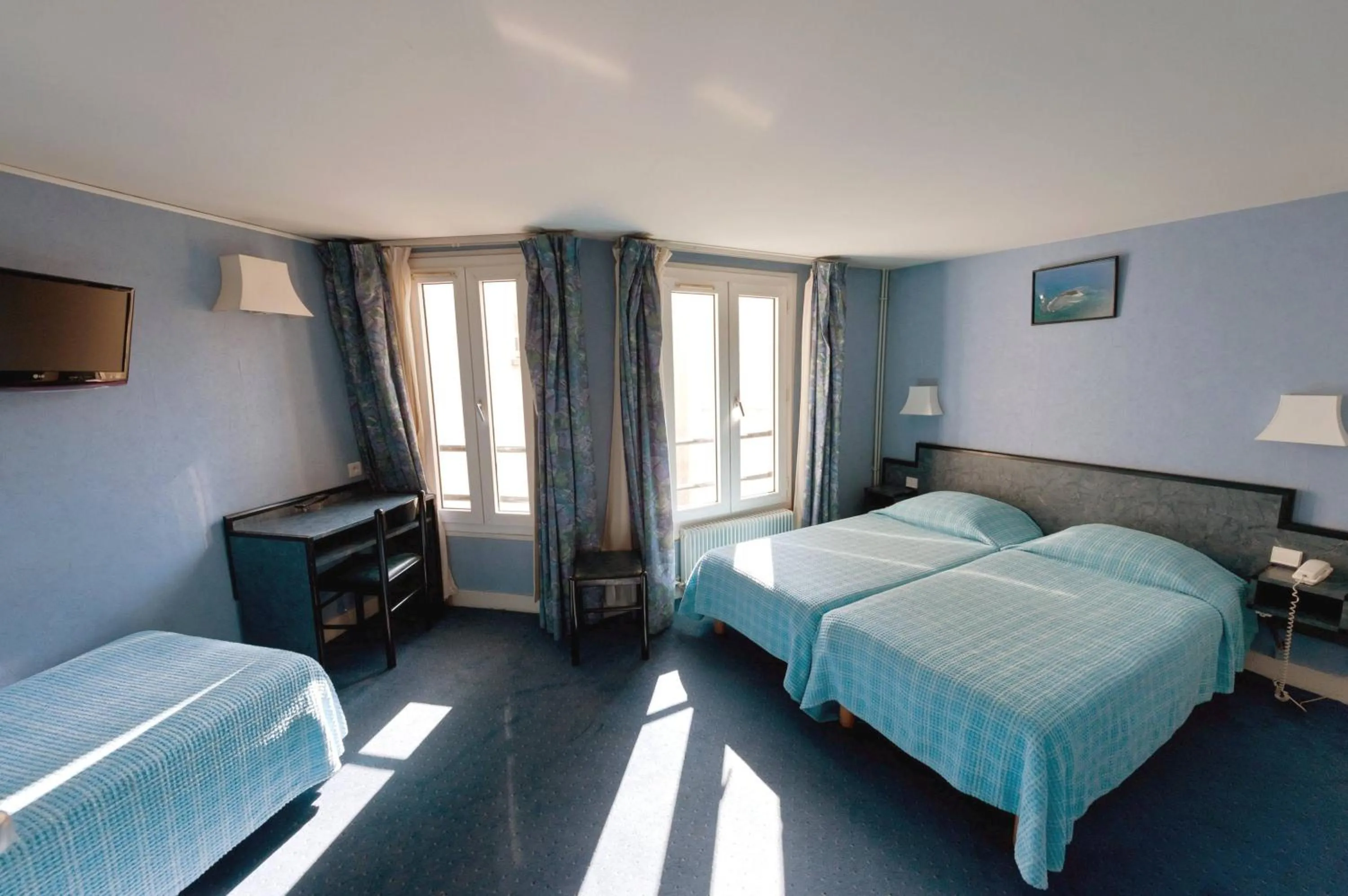 Triple Room in Hotel Royal Bergère