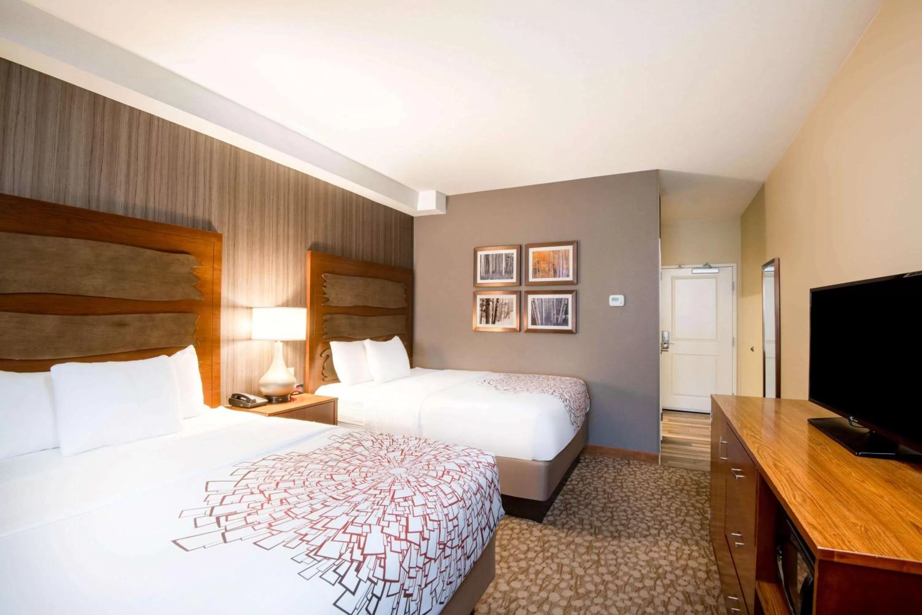 Queen Room with Two Queen Beds and Mobility/Hearing Access - Non-Smoking in La Quinta by Wyndham Durango