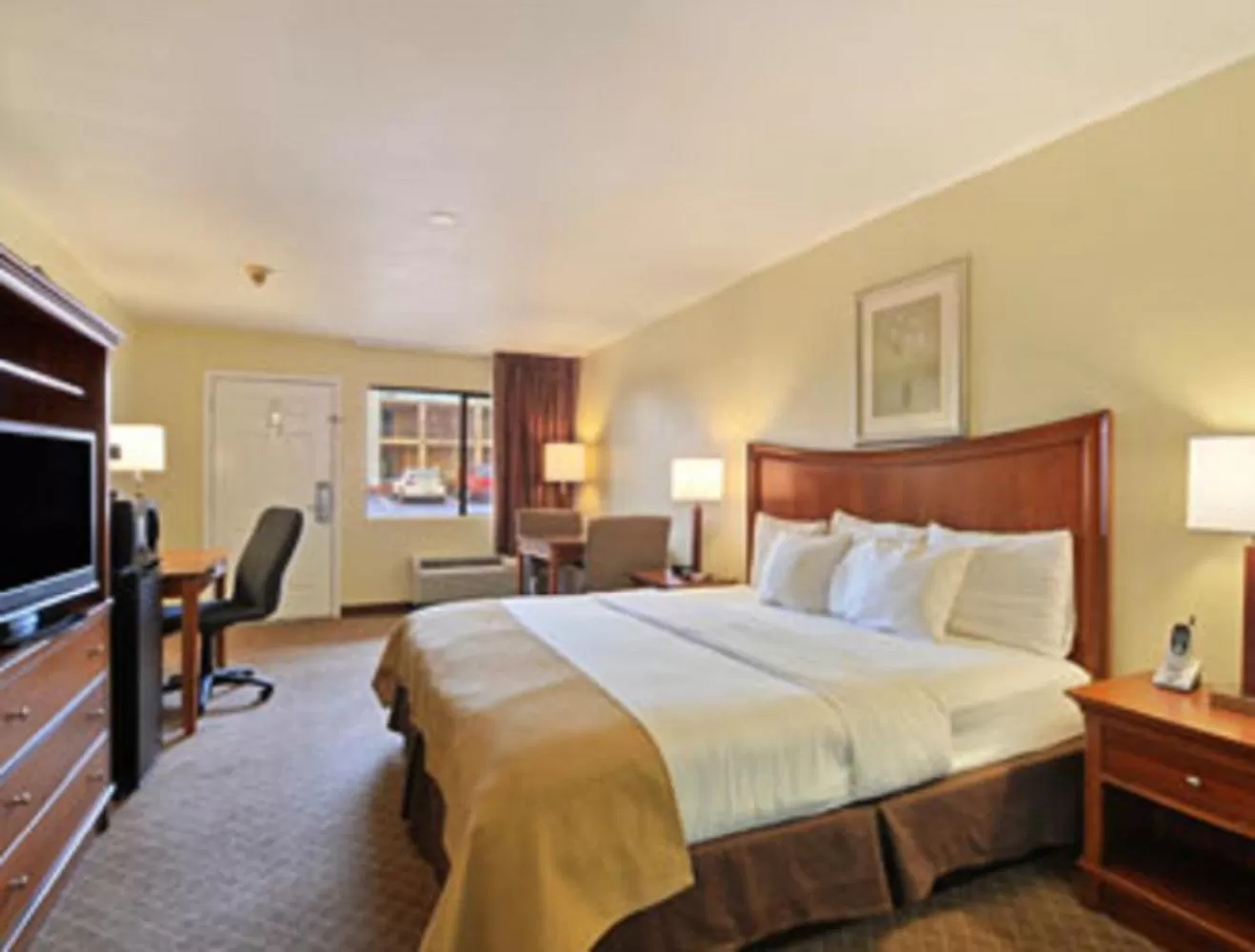 King Room - Non-Smoking in Days Inn by Wyndham Natchitoches