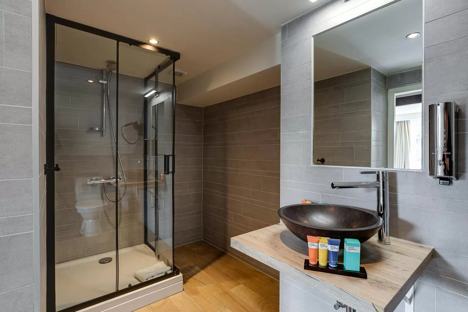 Quadruple Room in Hotel Royal Bridges