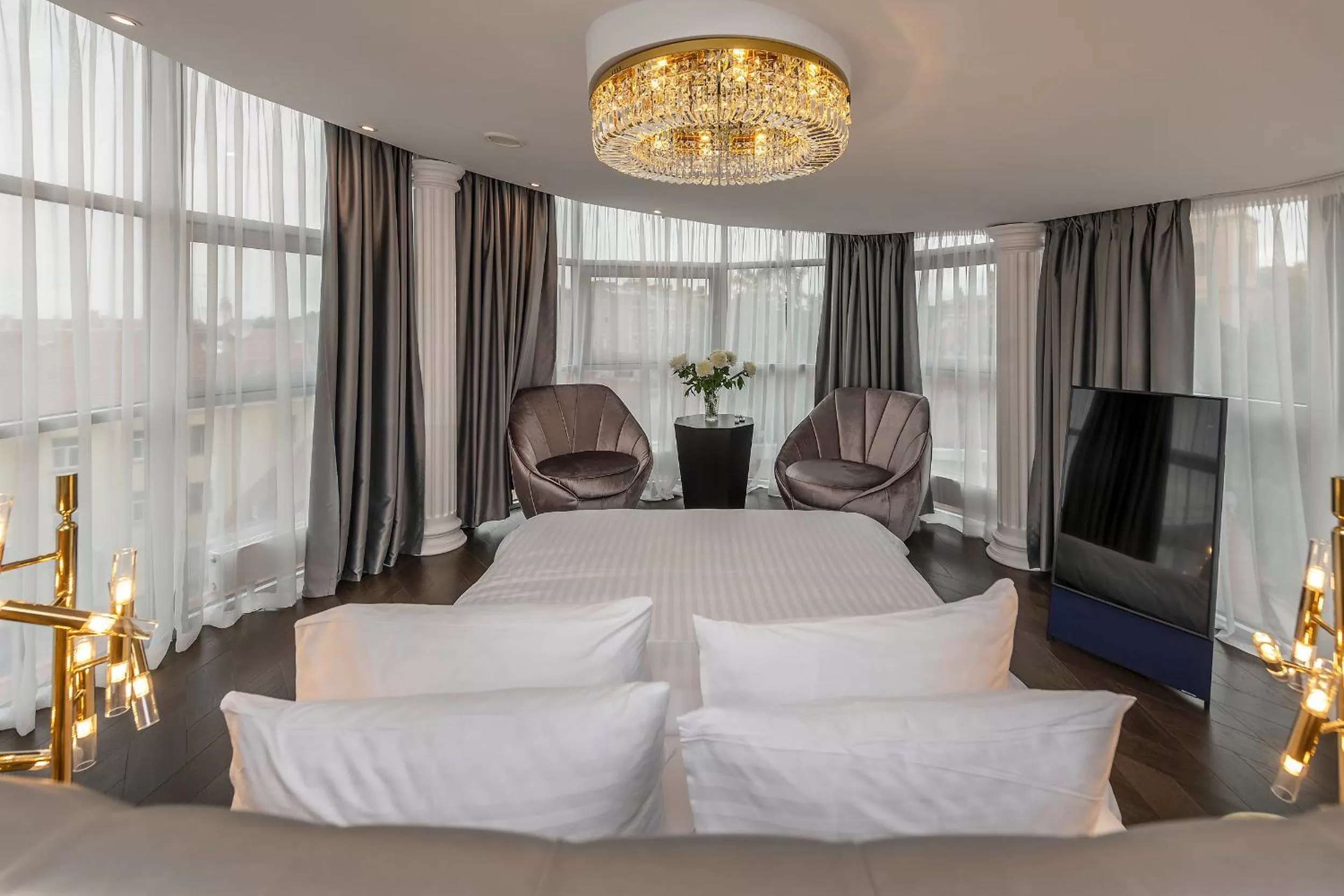 Yolo Panoramic Suite in St Palace Hotel