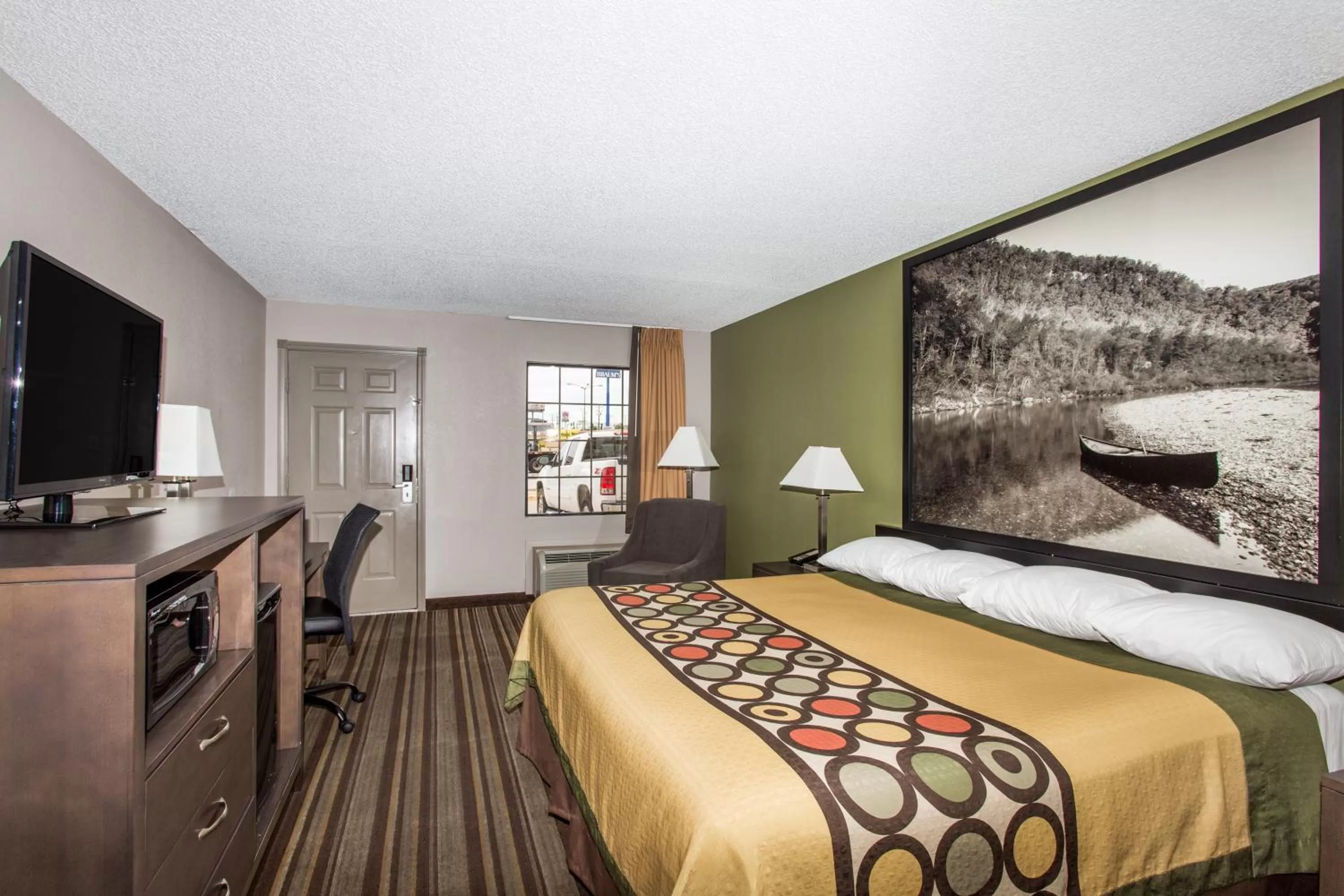 King Room - Disability Access - Non-Smoking in Super 8 by Wyndham Springdale AR