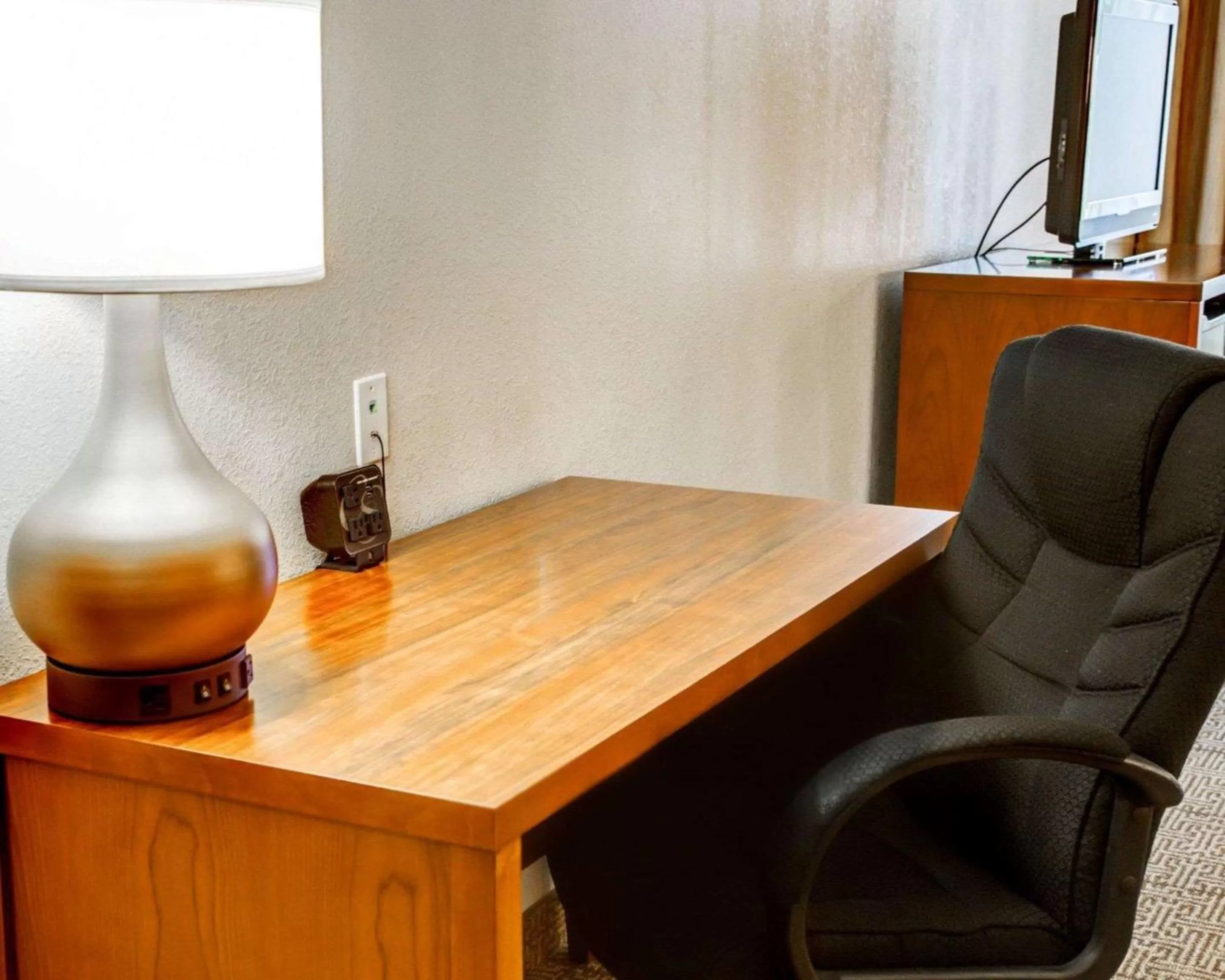 King Suite - Accessible/Non-Smoking in Comfort Suites Tyler South