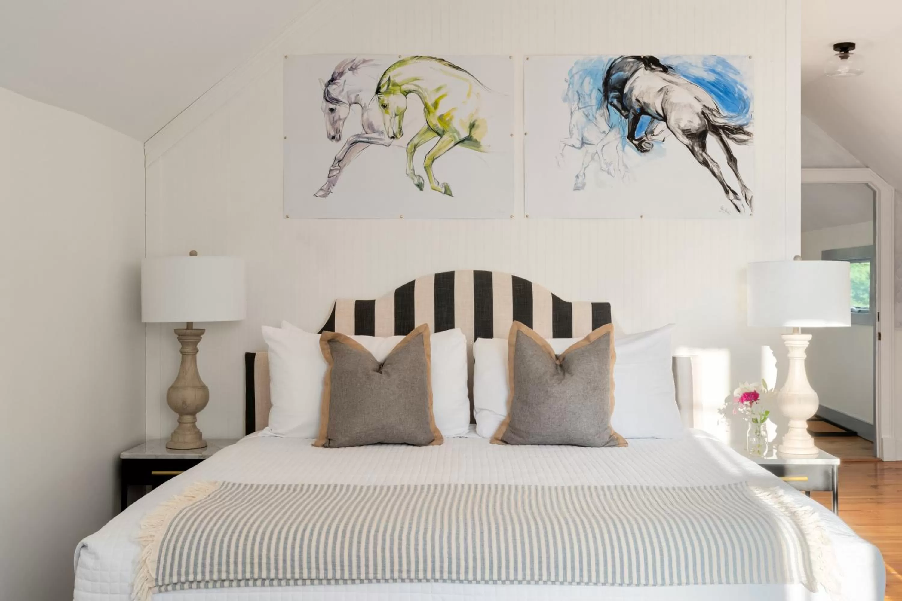 Deluxe King Room in Inn at Silver Maple Farm