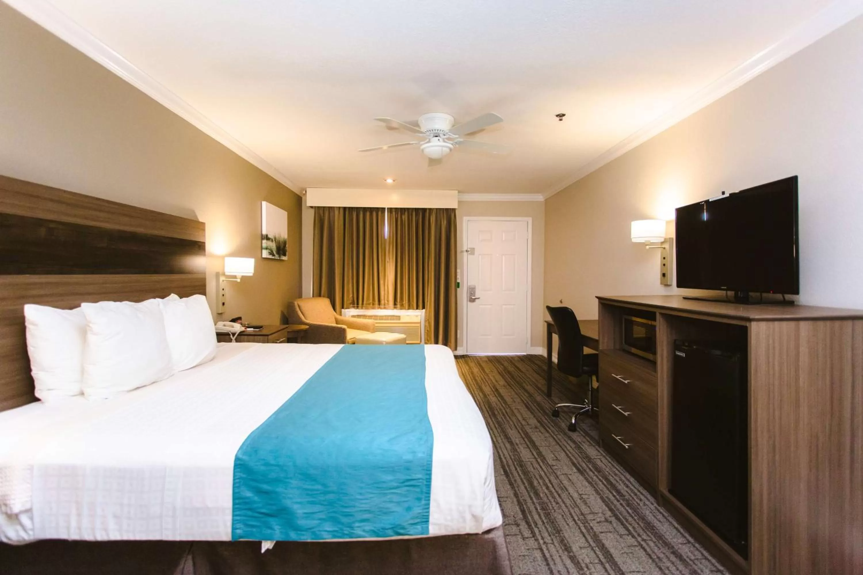King Room - Disability Access in Best Western Pearland Inn