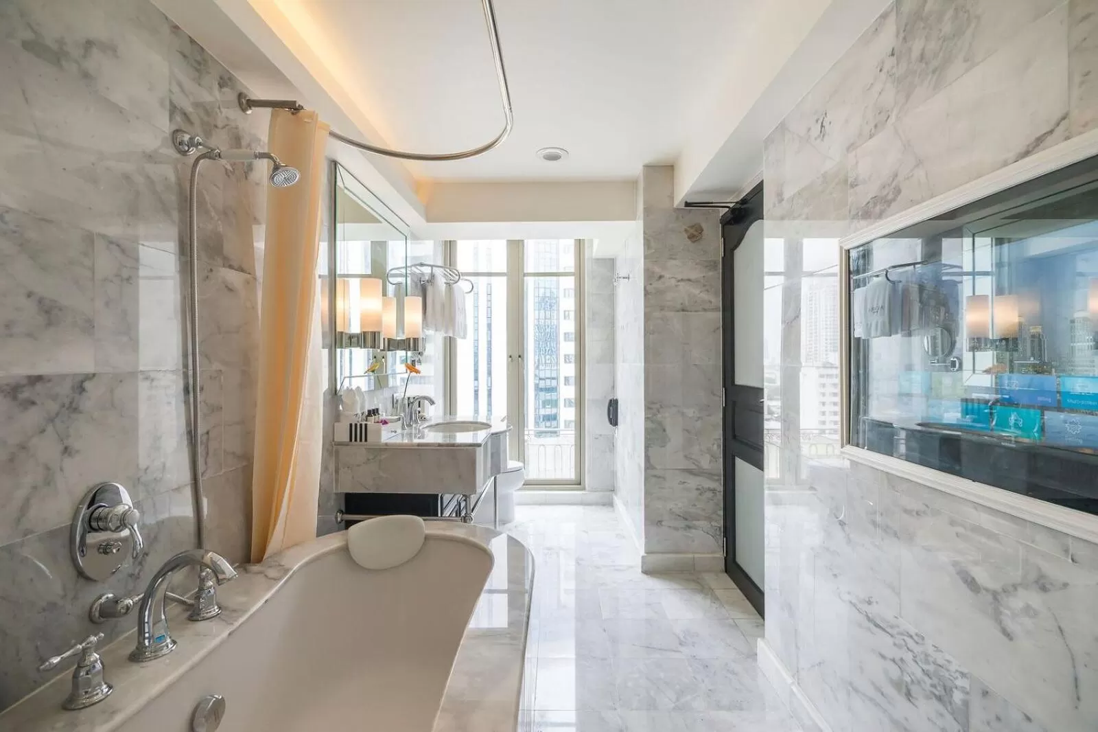 Junior Suite in Akara Hotel