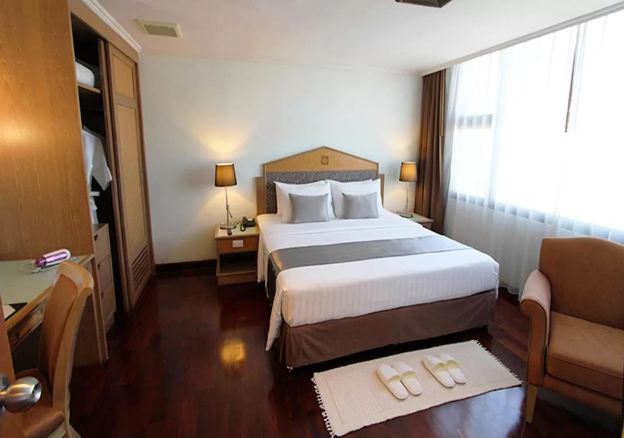 Junior Suite in Grand Tower Inn Rama 6