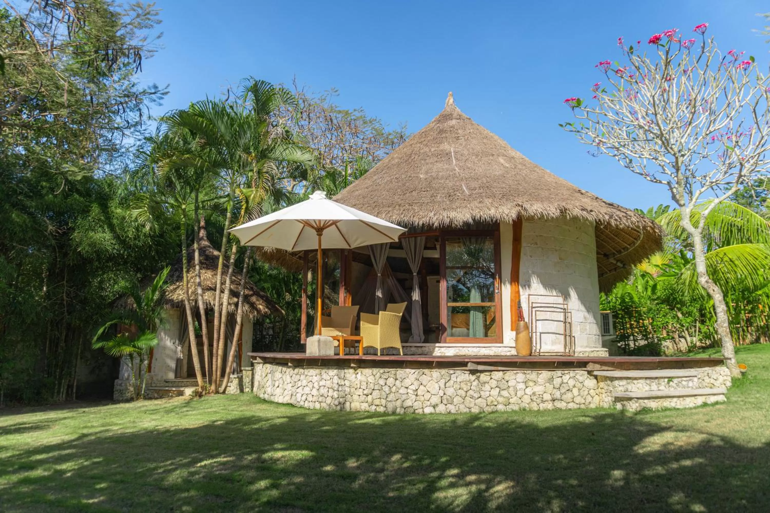 Deluxe Bungalow in La Joya Balangan Resort