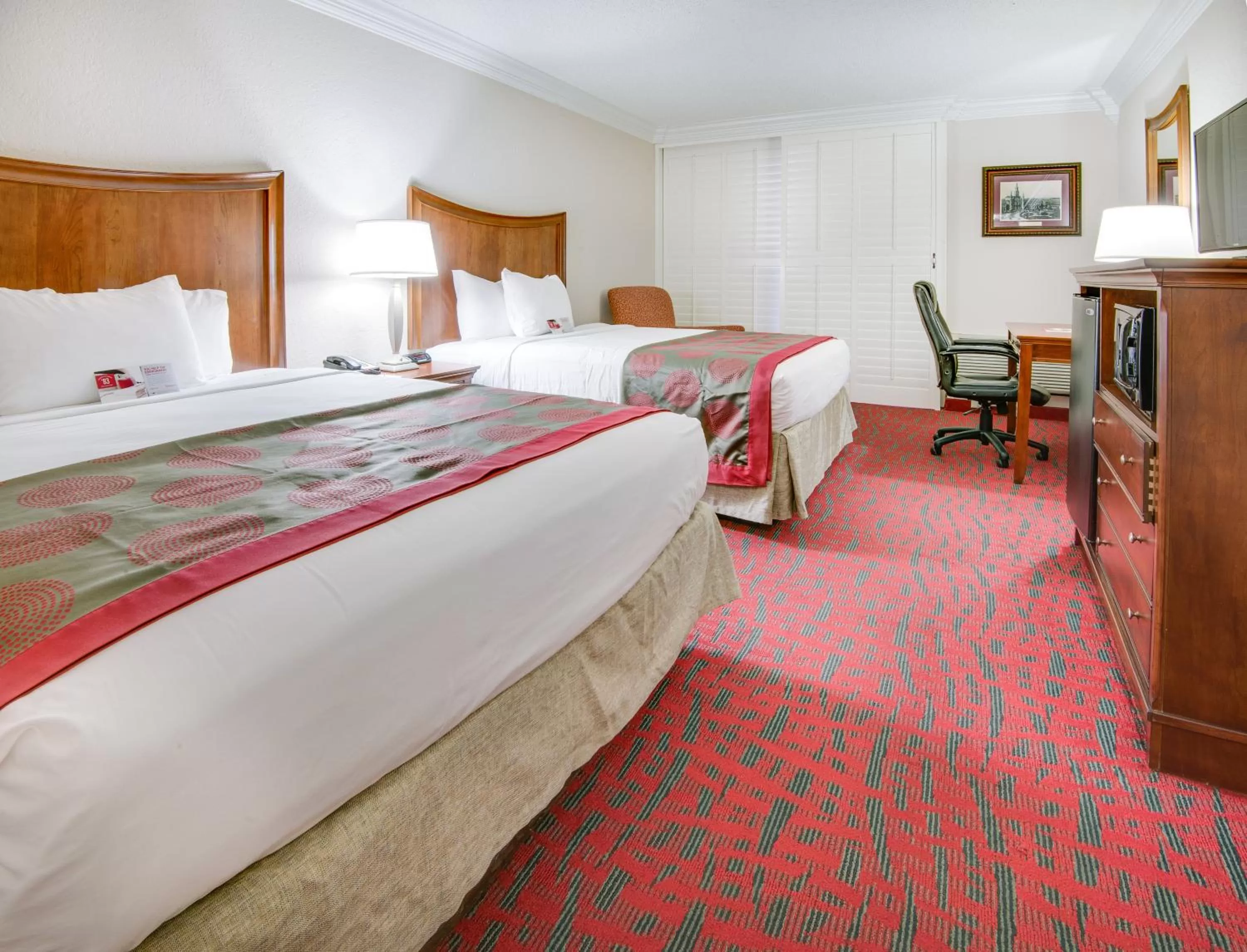 Queen Room with Two Queen Beds - Non-Smoking in Ramada by Wyndham Metairie New Orleans Airport