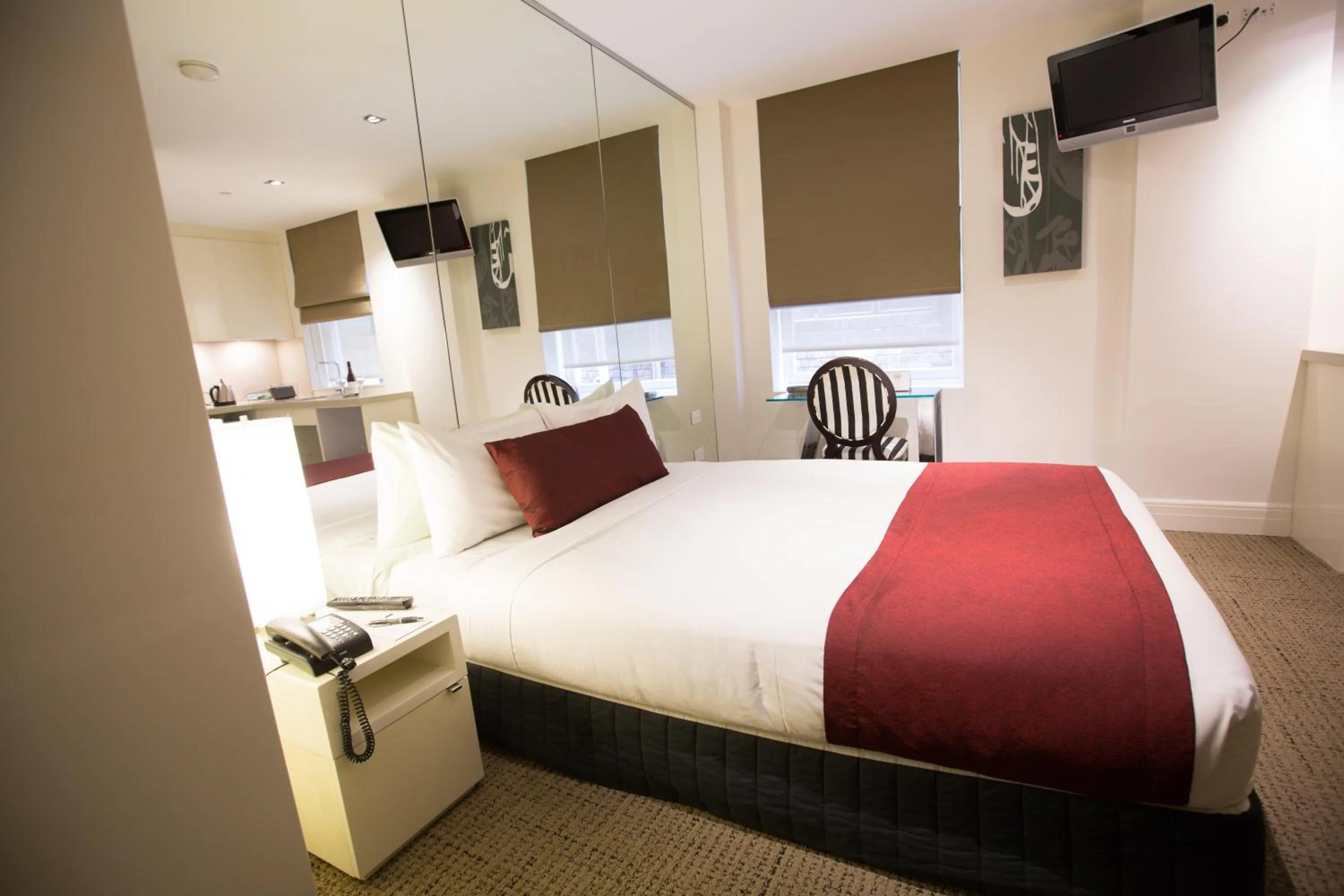 Queen Studio in Sydney Potts Point Central Apartment Hotel Official