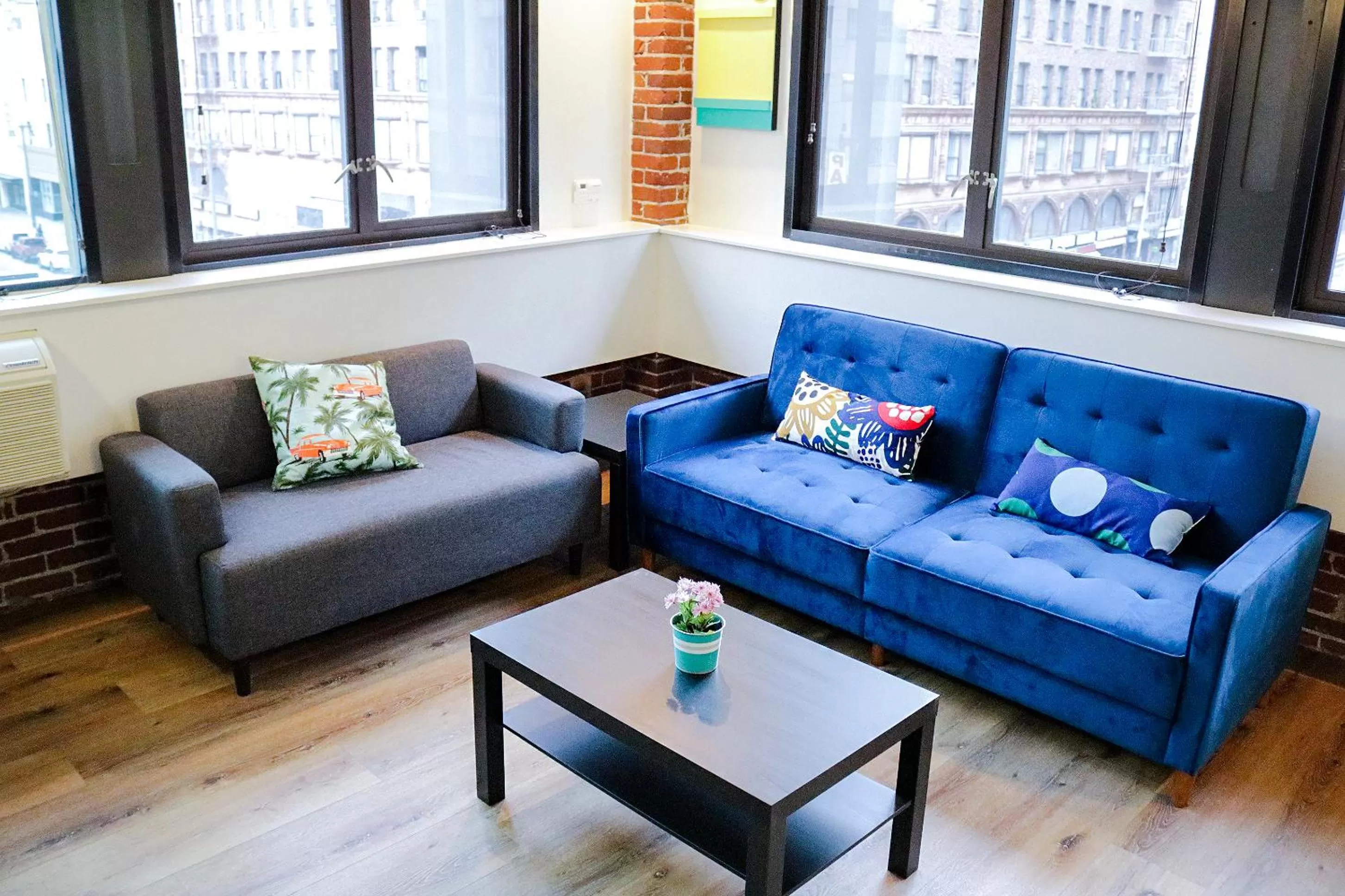 Deluxe Apartment in The Haas Suites