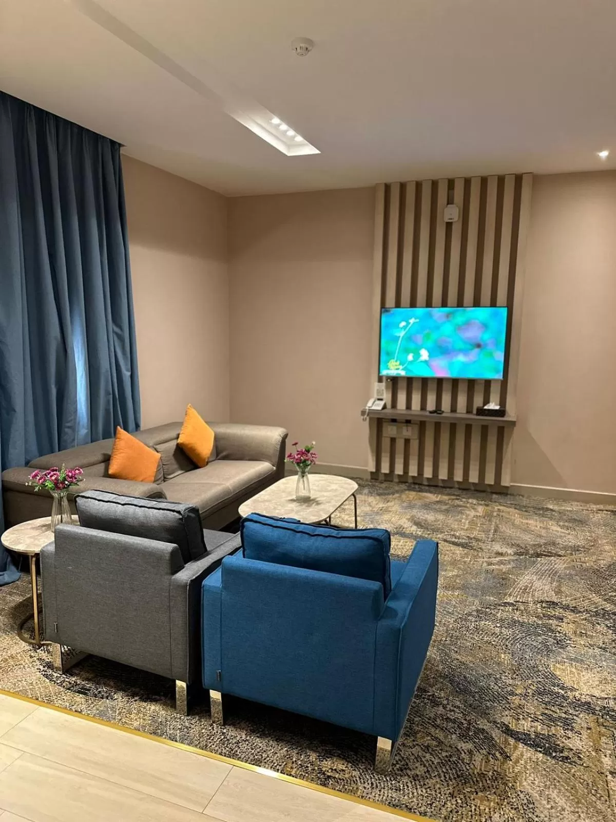 Two-Bedroom Apartment in Banan Hotel
