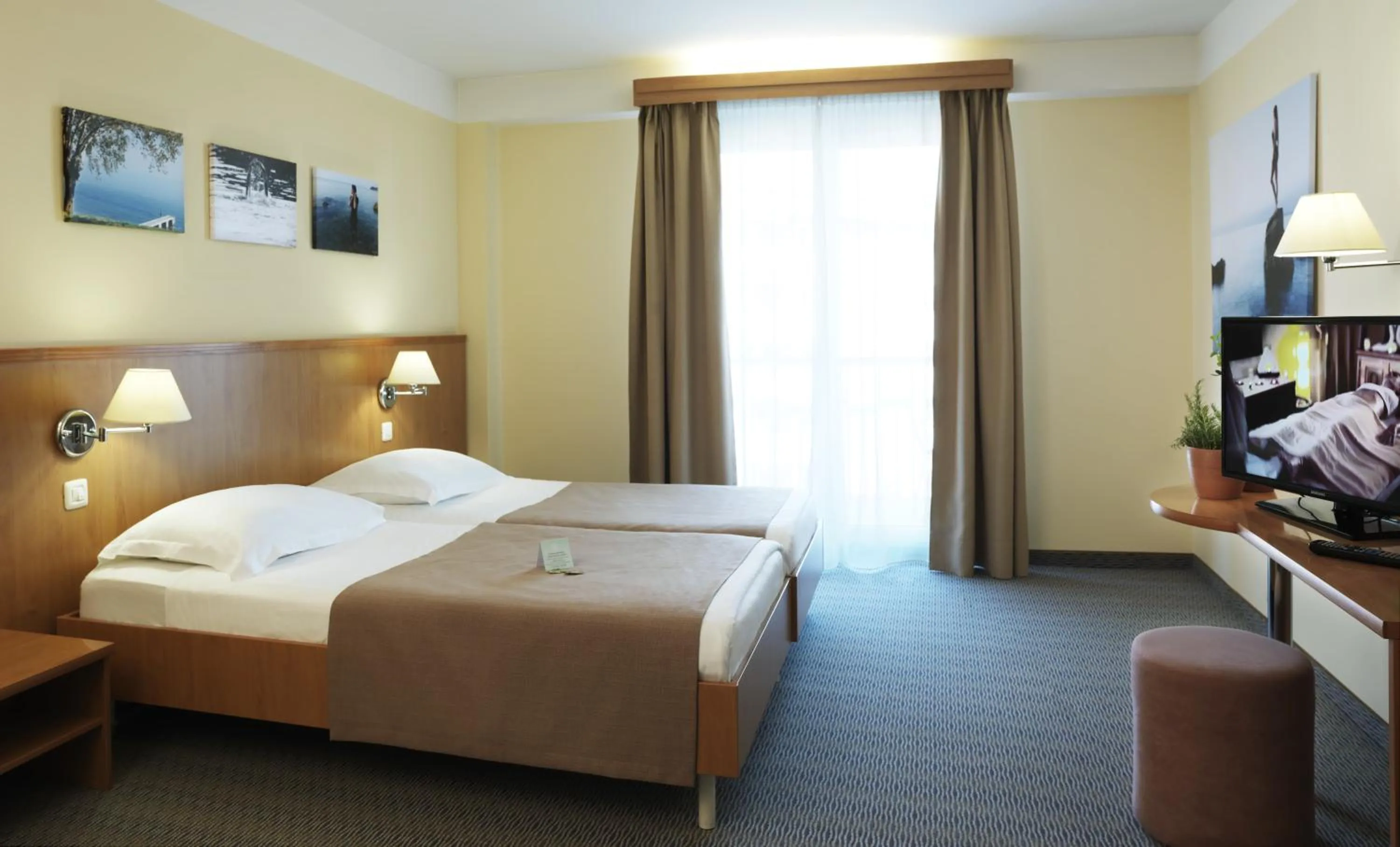 Standard Double/Twin Room with Balcony in Hotel Neptun - LifeClass Hotels & Spa