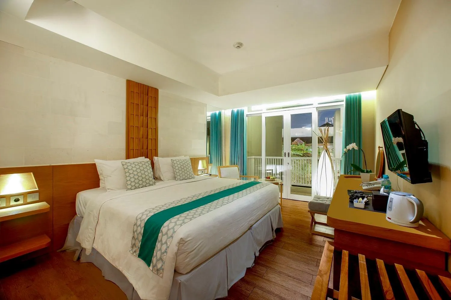 Grand Deluxe Double or Twin Room in Bedrock Hotel Kuta Bali