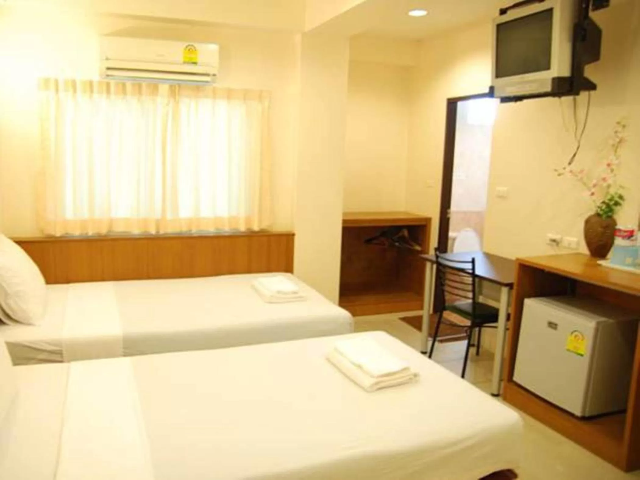 Deluxe Double or Twin Room in Rambuttri House