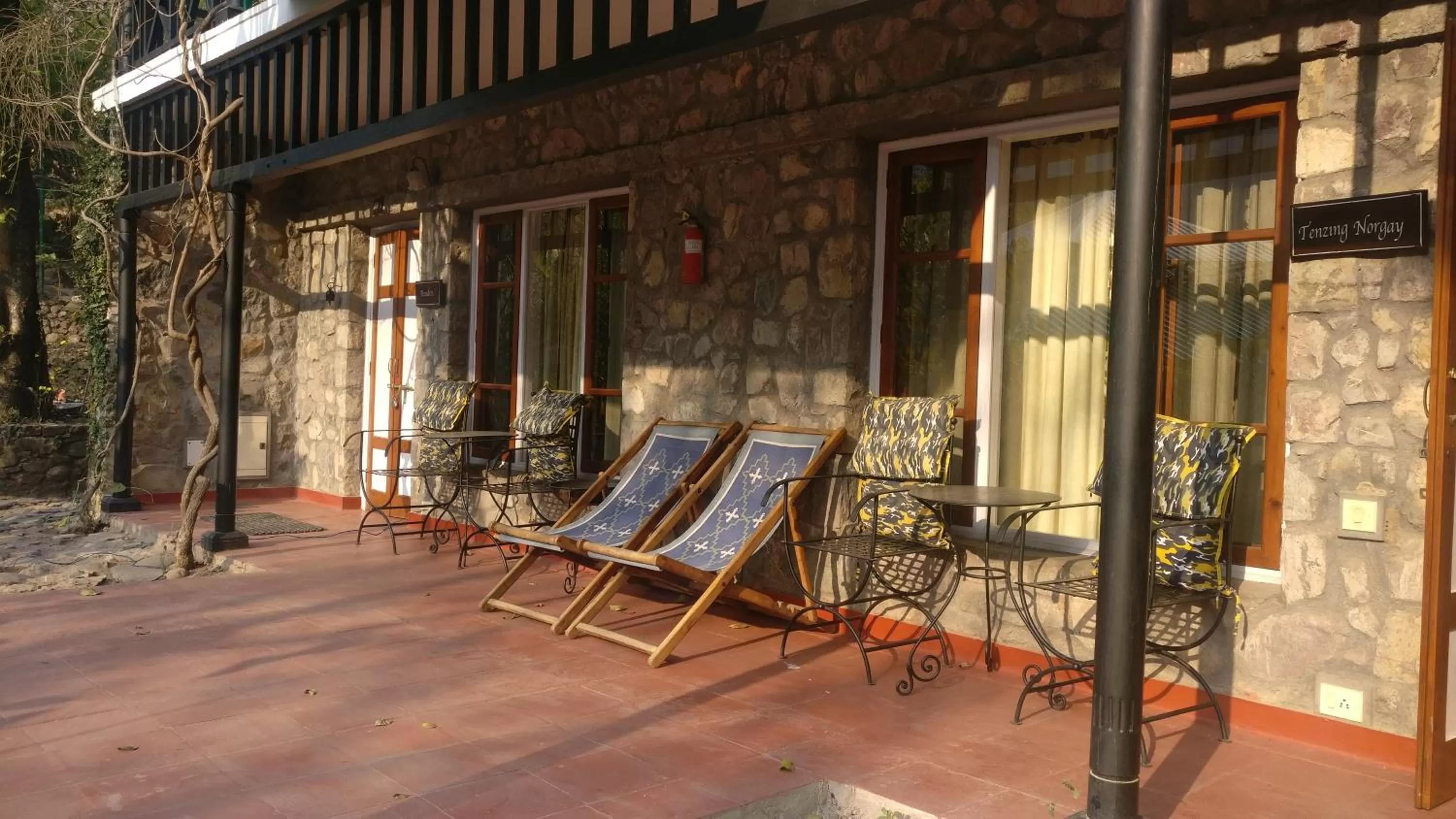 Hideaway Family Room in Neemrana's Glasshouse on the Ganges