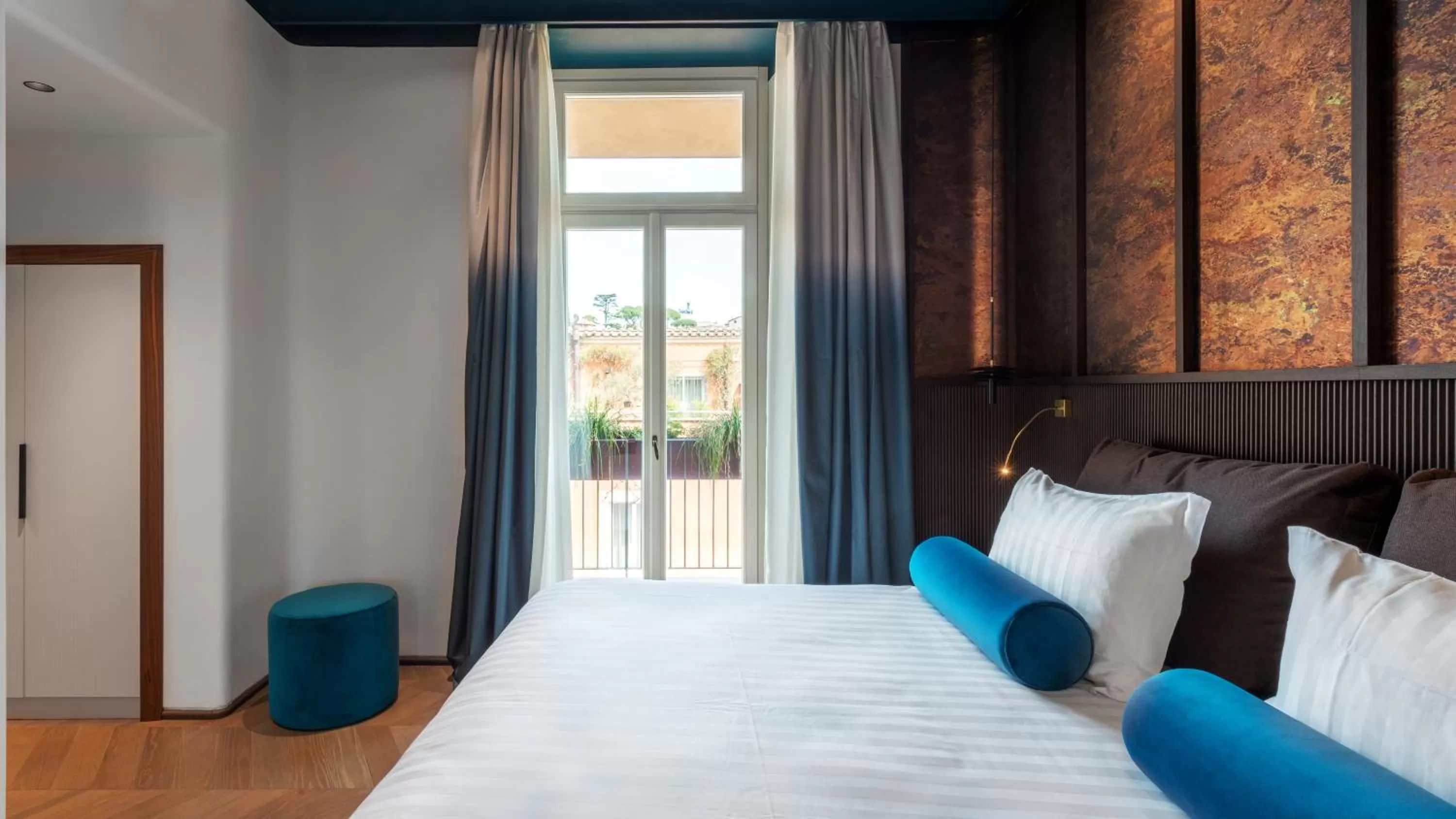 Junior Suite with Garden View in Palazzo Velabro, a Member of Design Hotels