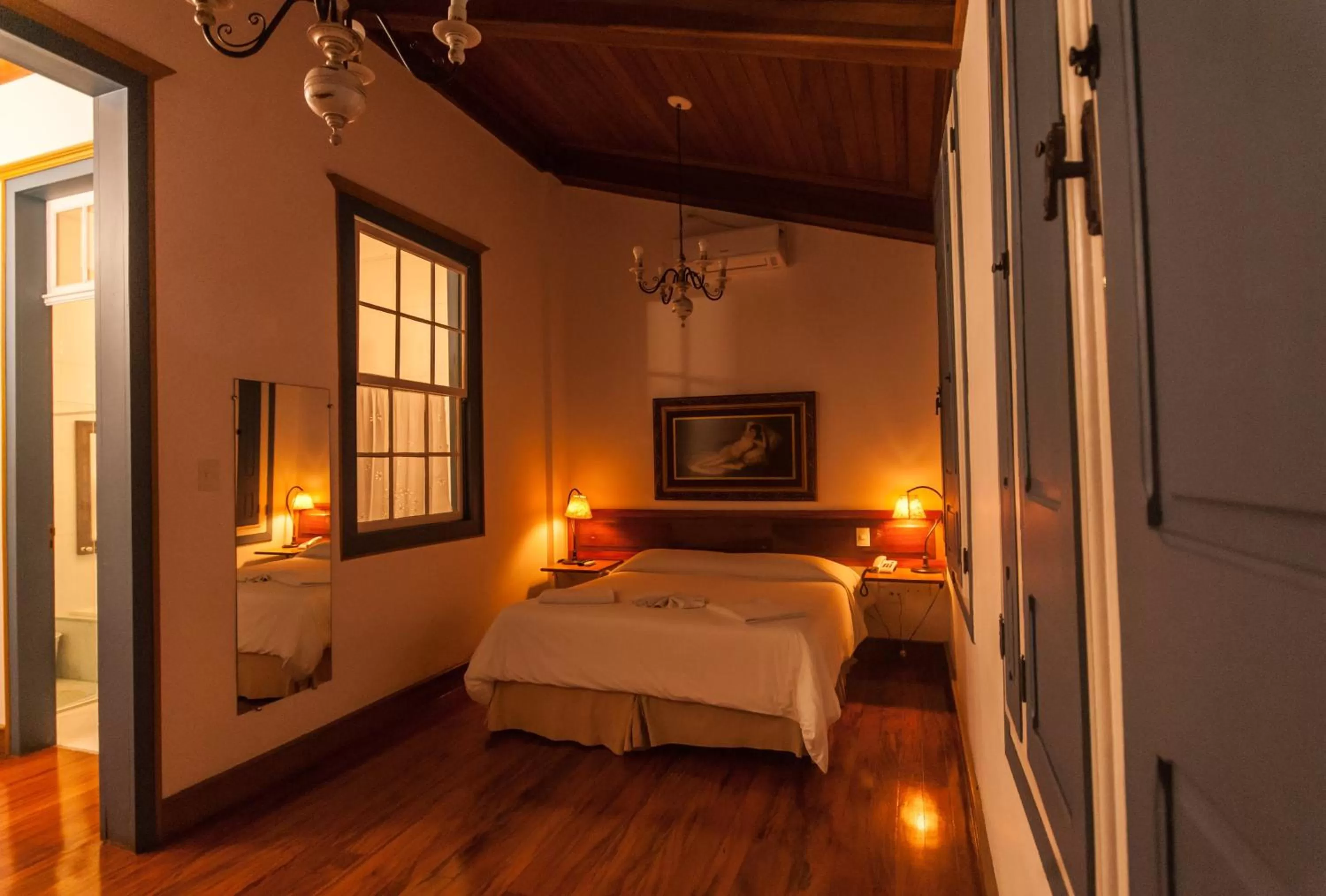 Superior Double Room with Bath in Hotel Solar de Maria