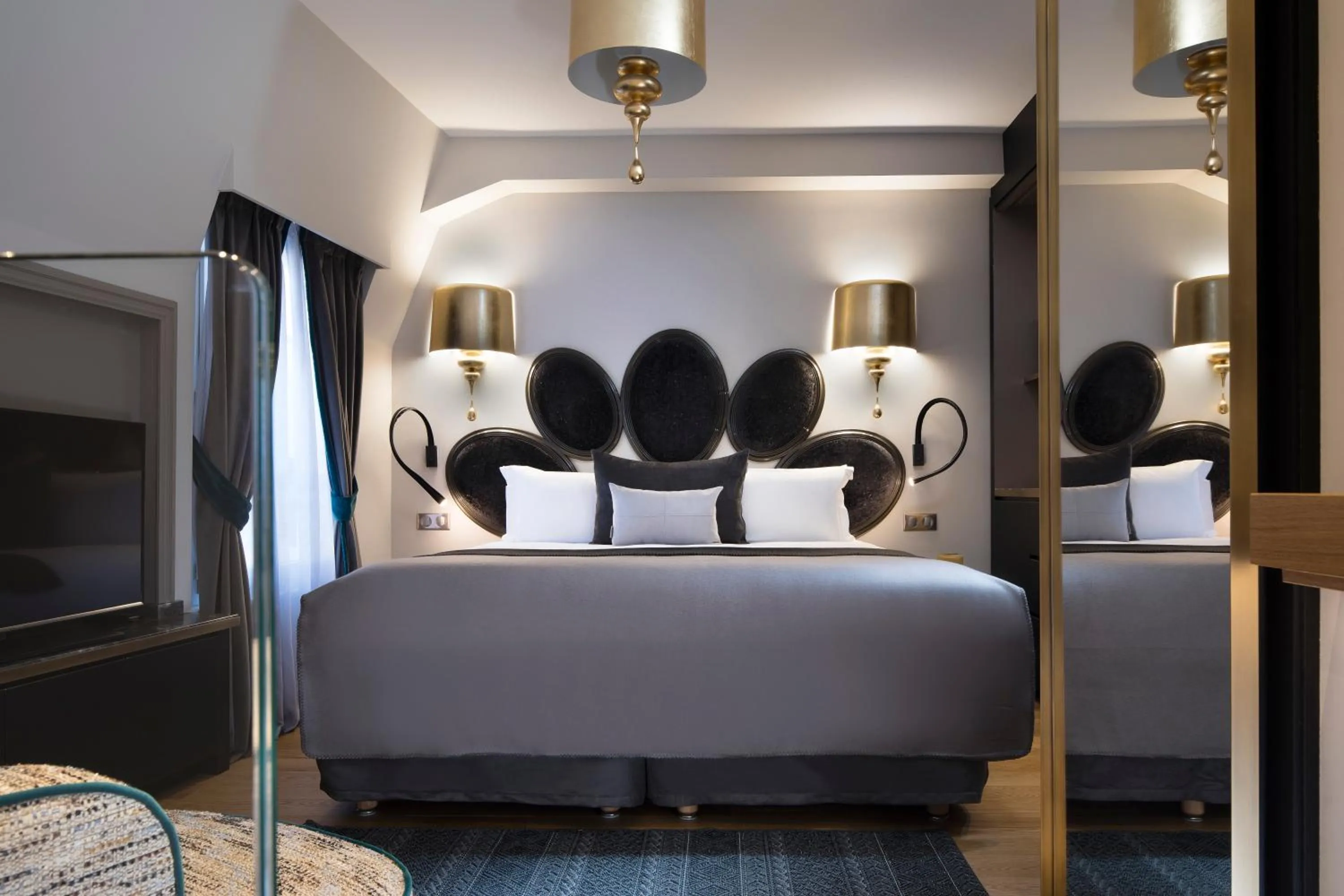 Suite Tuileries in Hotel Lumen Paris Louvre