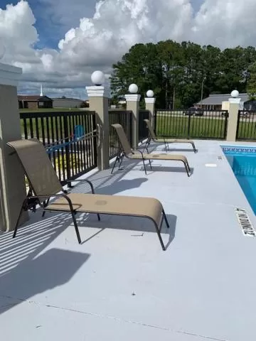 Pool view in Microtel Inn & Suites by Wyndham Camp Lejeune/Jacksonville