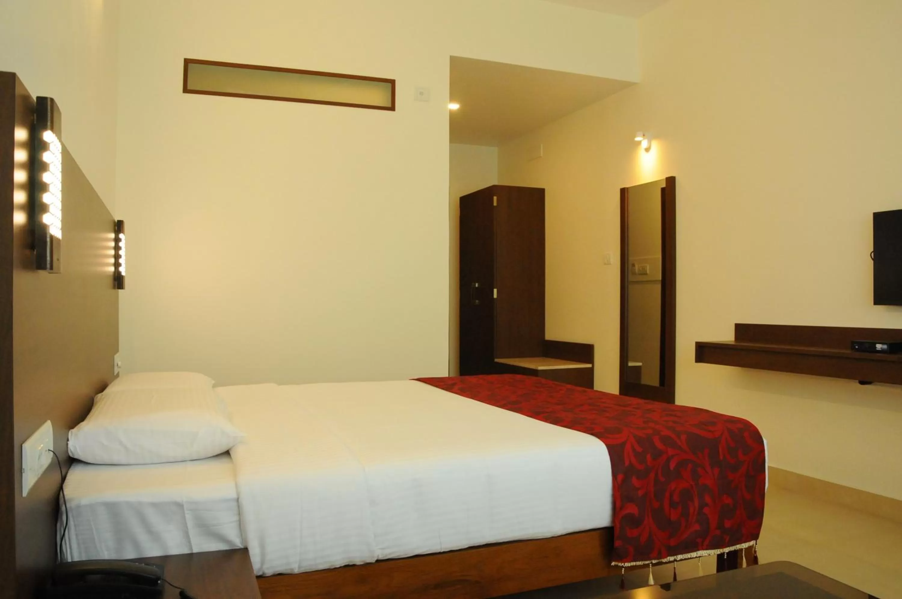 Deluxe Double Room in Palguni Residency