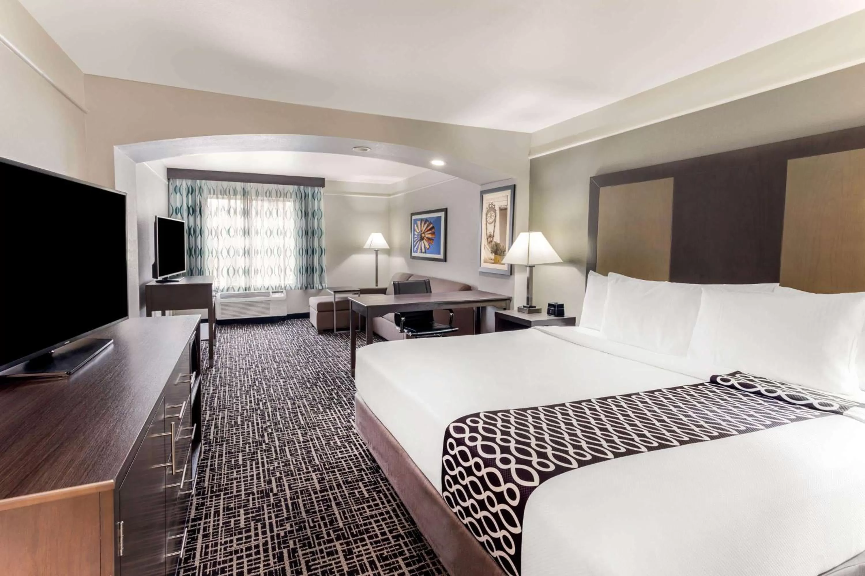 Deluxe Family Suite - Non-Smoking in La Quinta by Wyndham Seguin