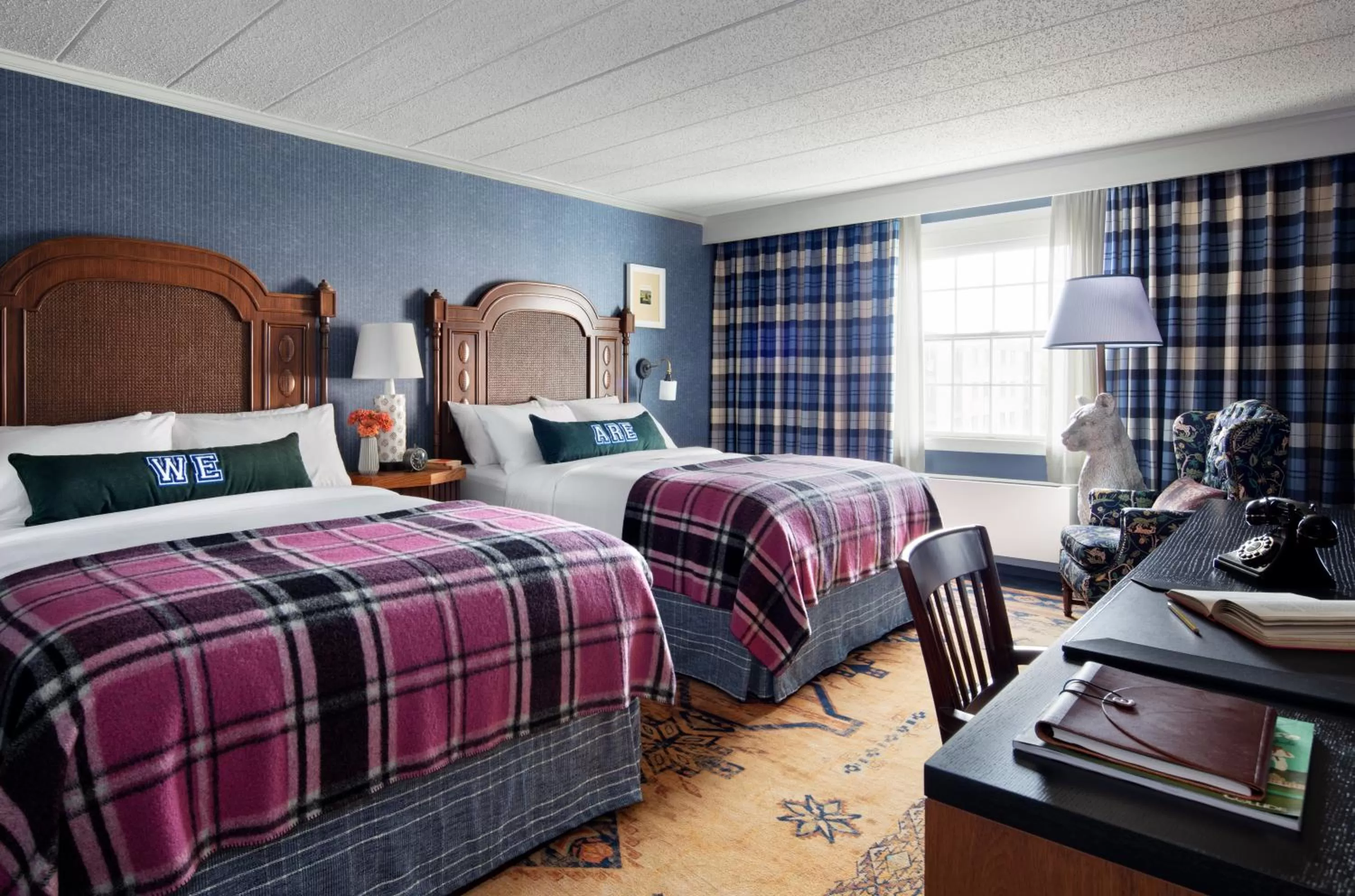 Queen Room with Two Queen Beds - Disability Access in Graduate by Hilton State College