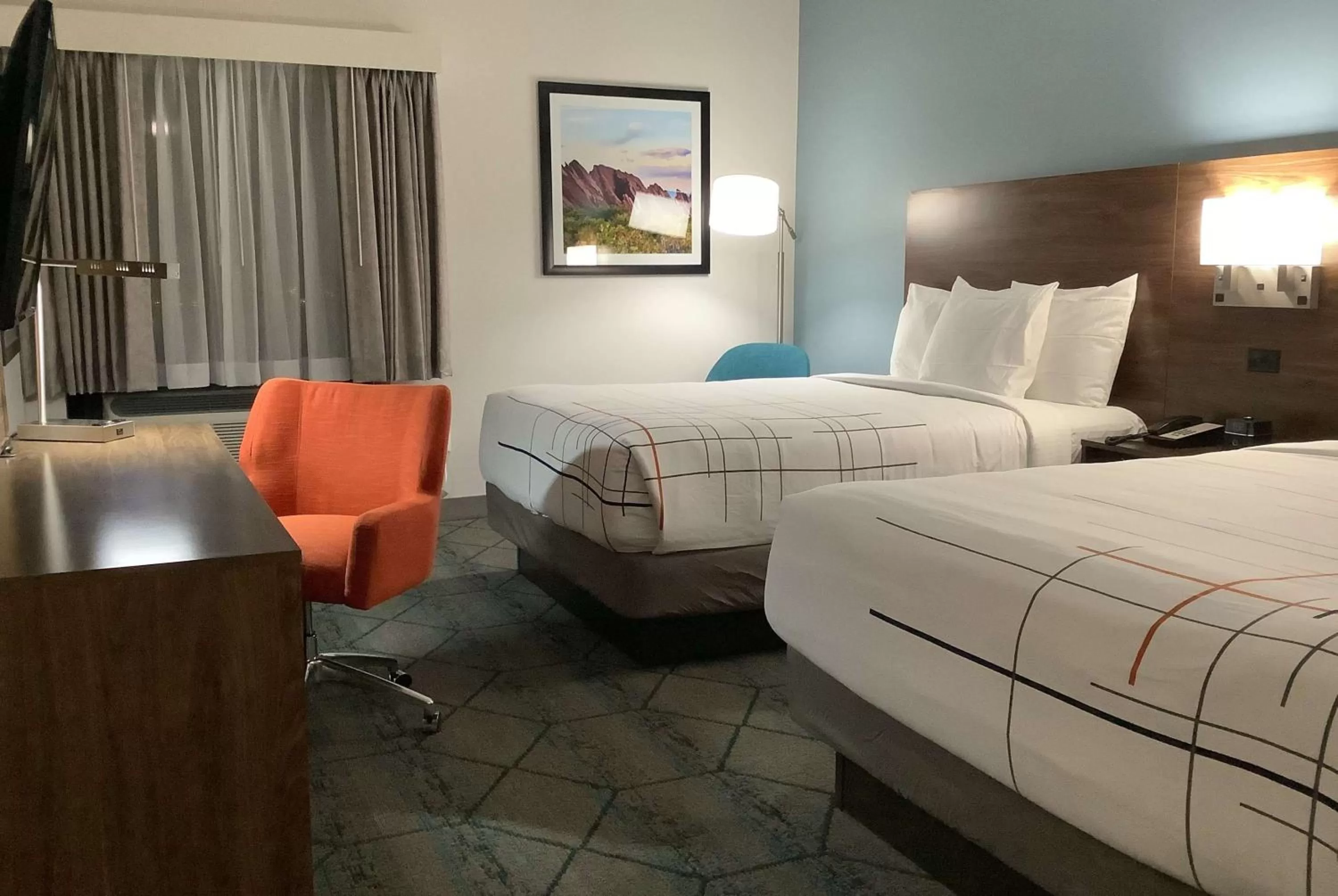 Queen Room with Two Queen Beds - Non-Smoking in La Quinta Inn & Suites by Wyndham Littleton-Red Rocks
