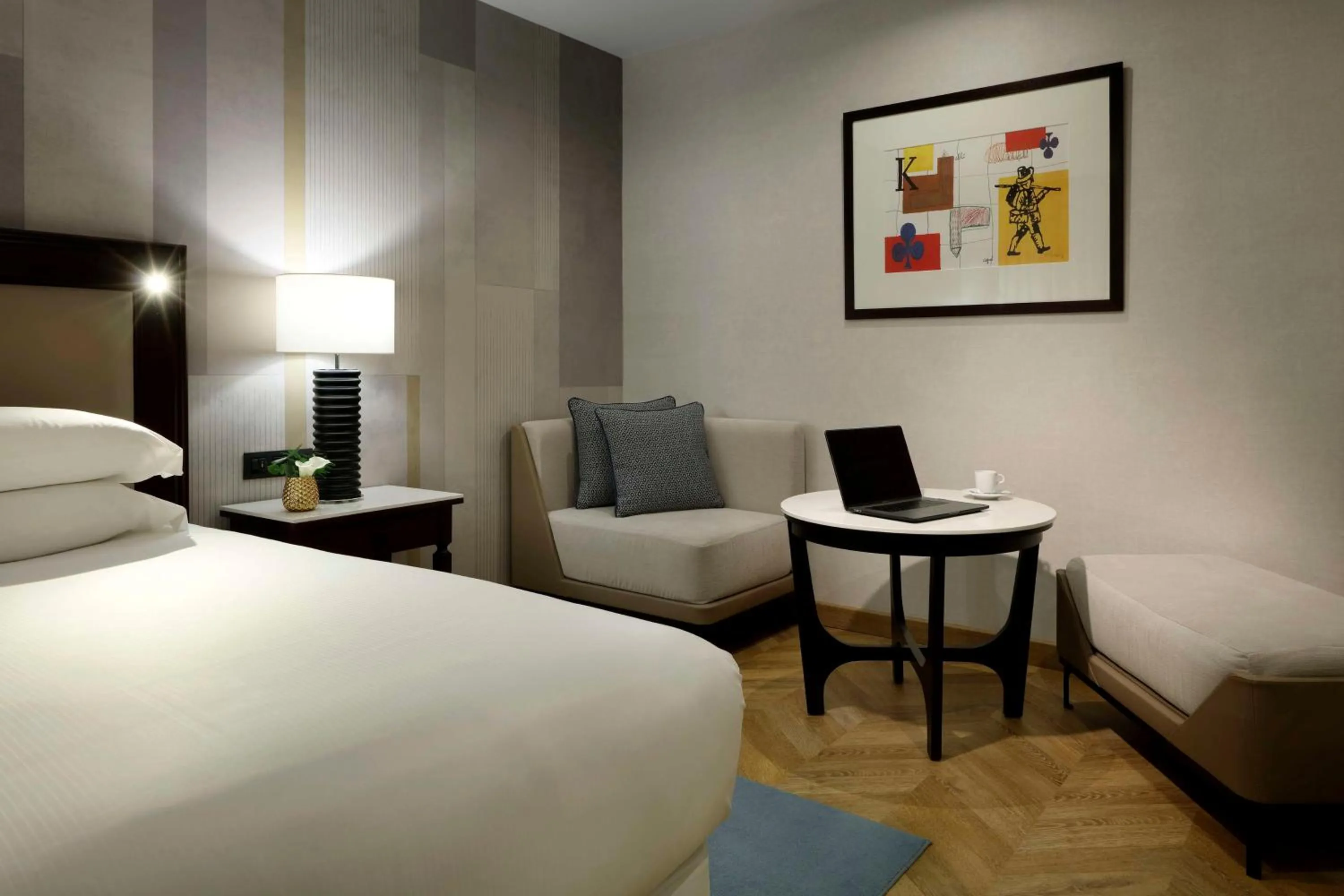 Deluxe King Room with Terrace in Hyatt Regency Hesperia Madrid
