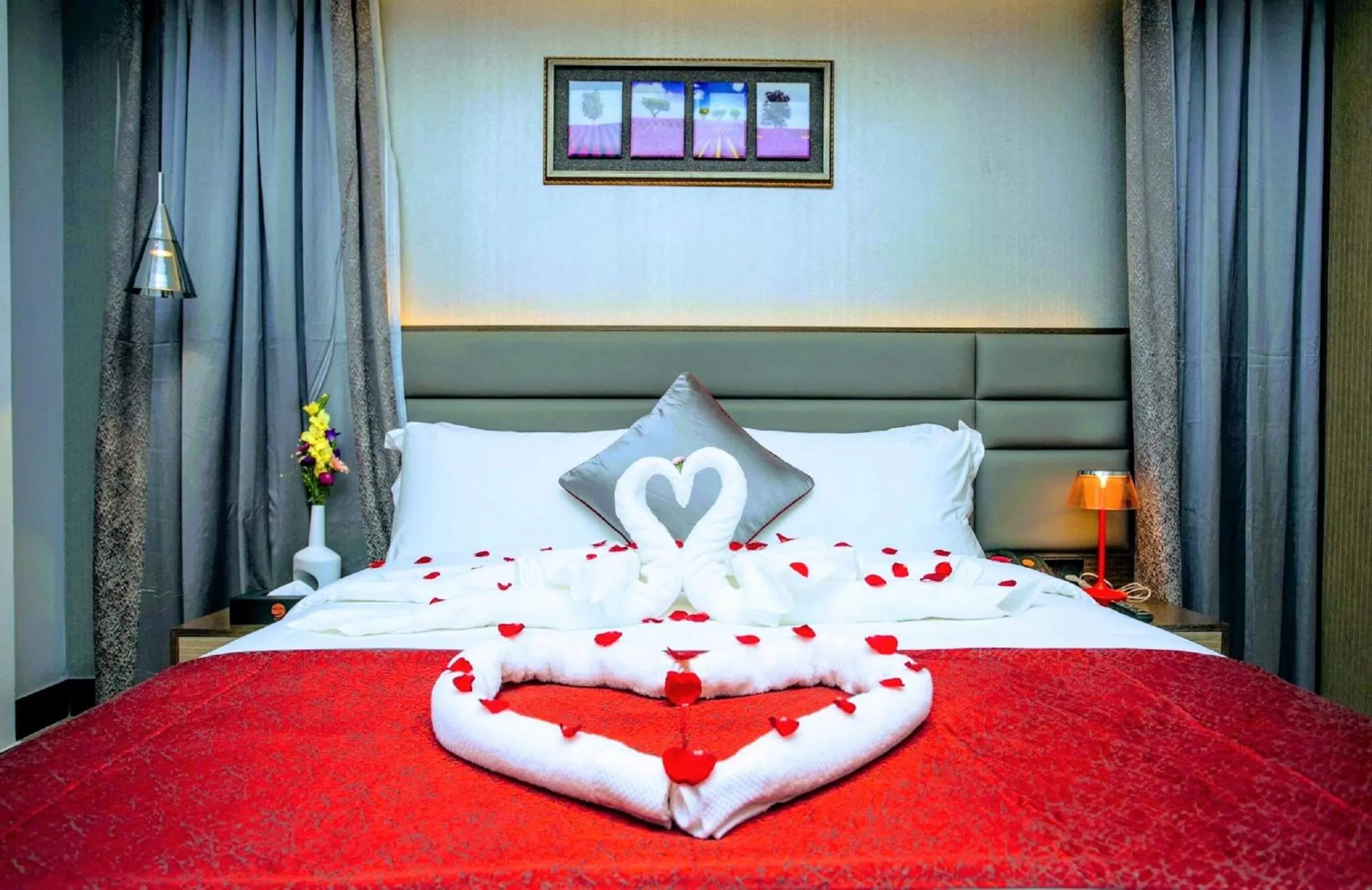 Deluxe Room in Hotel Omni Residency Dhaka