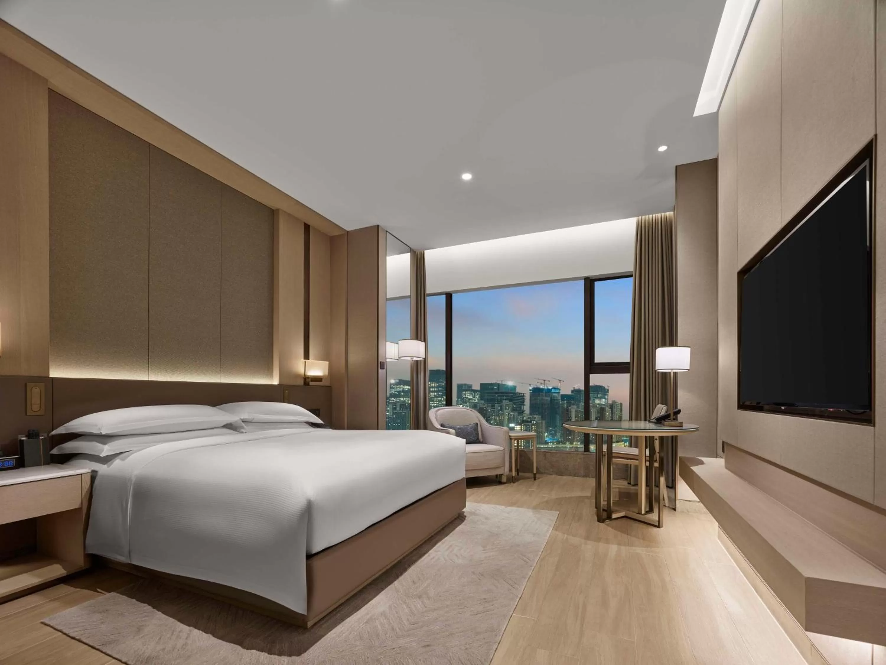KING GUEST ROOM- CITY VIEW in DoubleTree By Hilton Shenzhen Nanshan Hotel & Residences