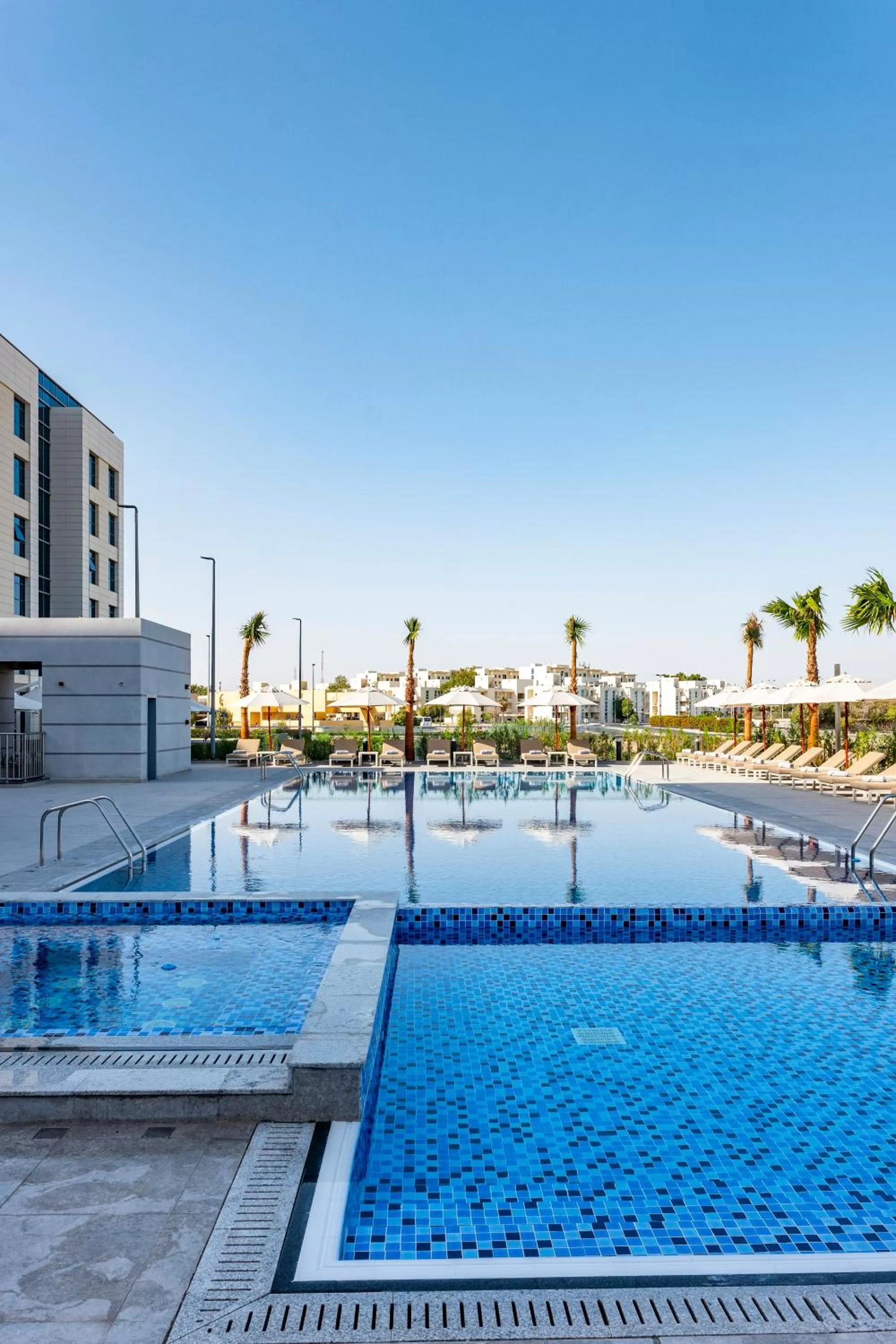 Hot Tub in Remal Hotel & Villas Al Dhannah City