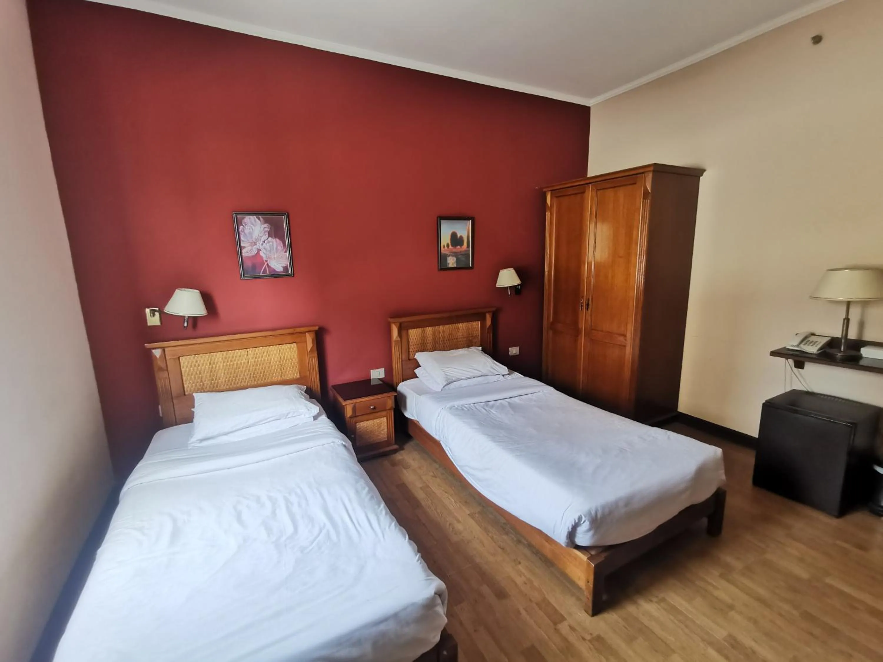 Twin Room in Green Plaza Inn '''Business &Families Only'''