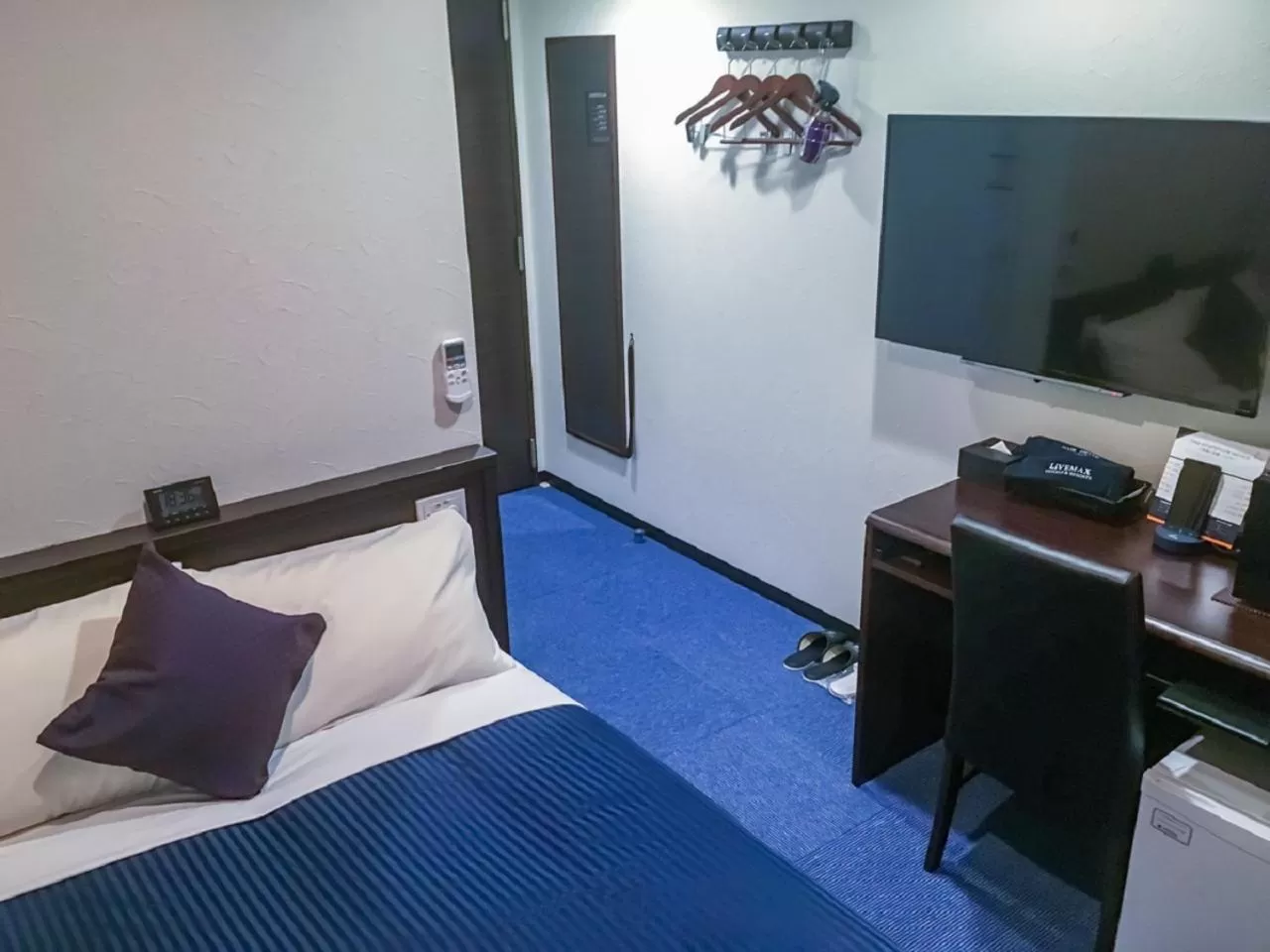 Double Room with Small Double Bed - Smoking in HOTEL LiVEMAX Yokkaichi Ekimae