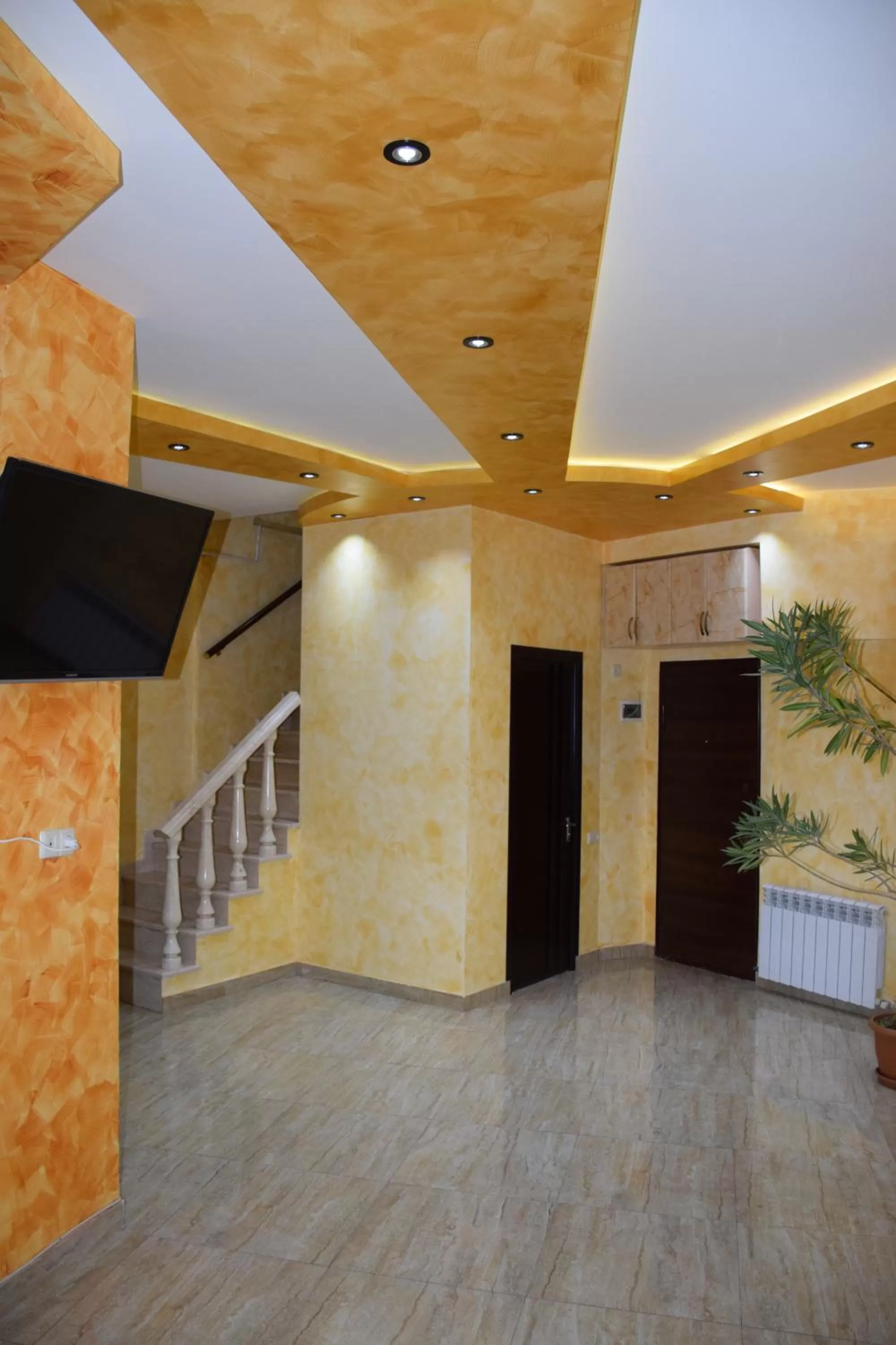 Budget Double Room - single occupancy in Manand Hotel