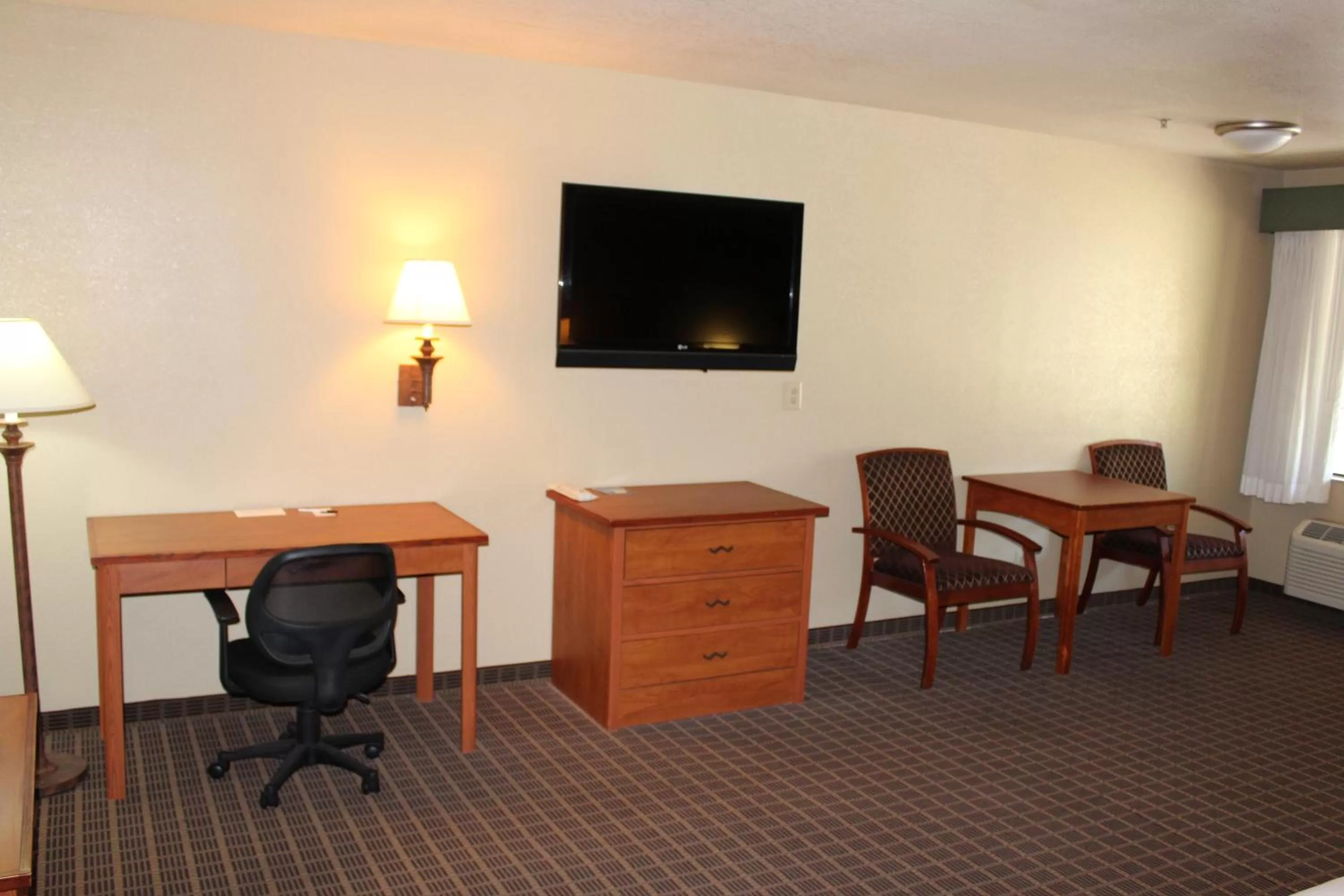 Executive King Room - Non Smoking  in Cajon Pass Inn