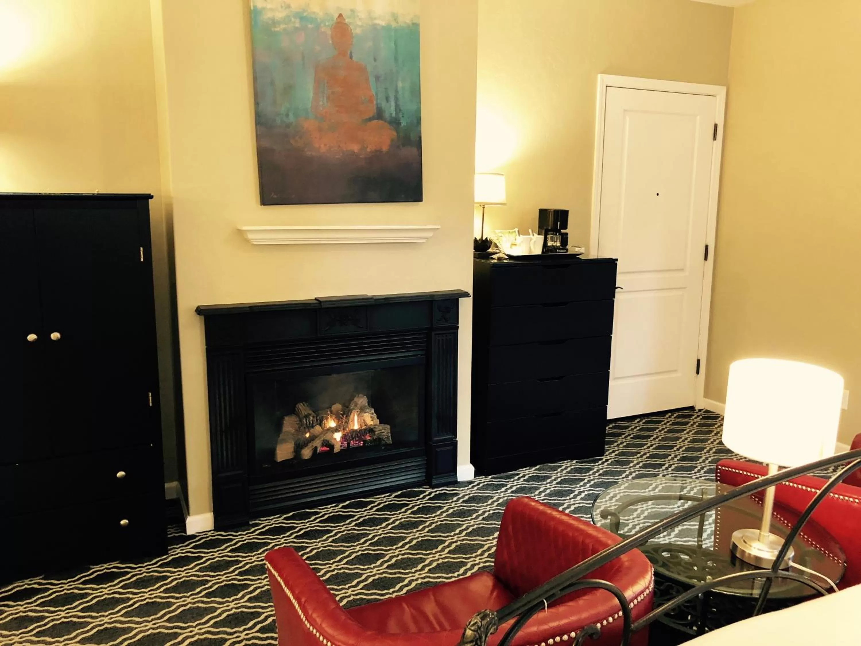 Deluxe King Room in The Inn on First