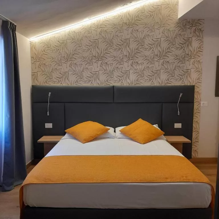 Standard Triple Room in Bike Hotel Touring Gardone Riviera & Wellness