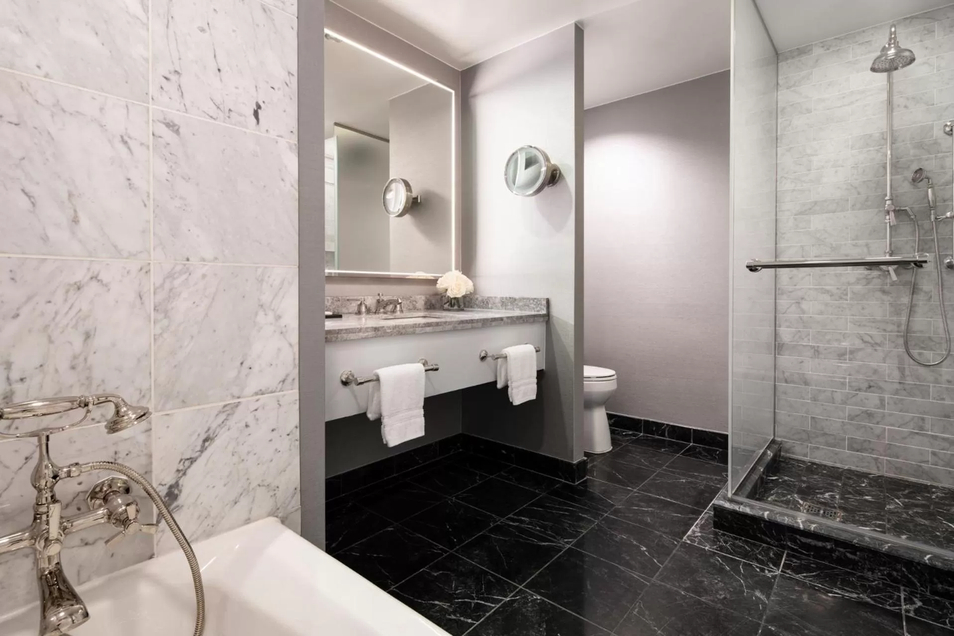 Premier King Room with City View in Four Seasons Hotel Atlanta