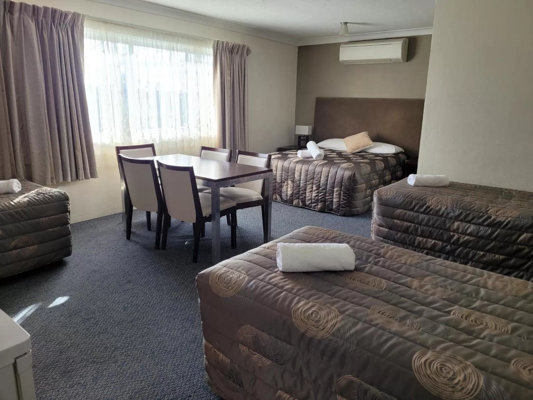 Family Room in Titania Motel